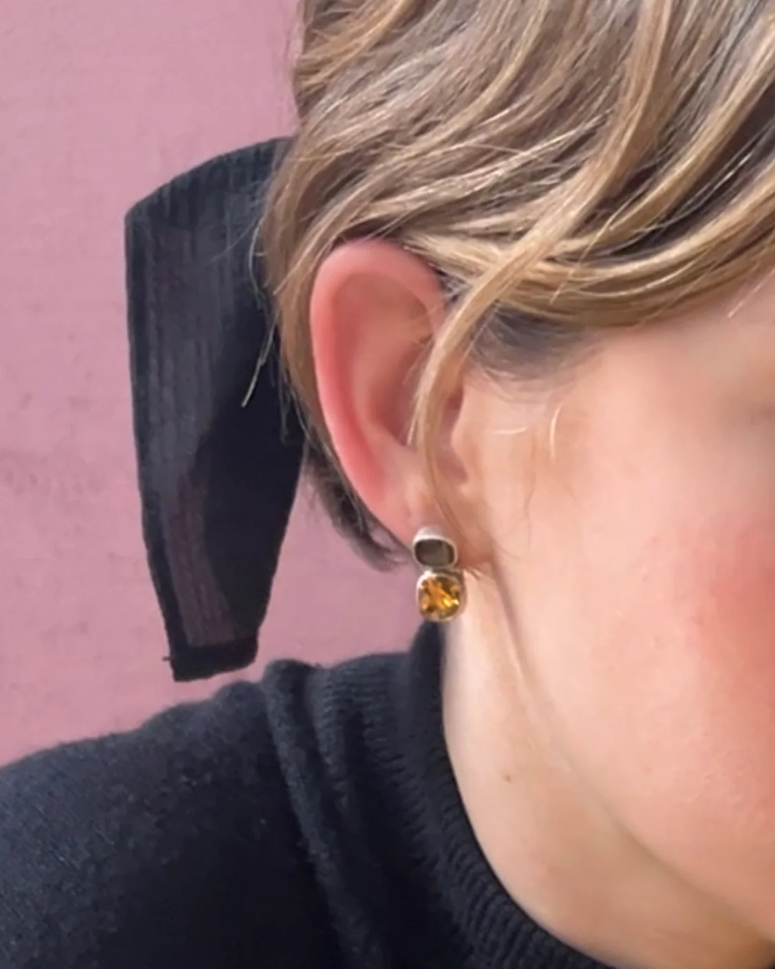 ear A2409 - Image 2