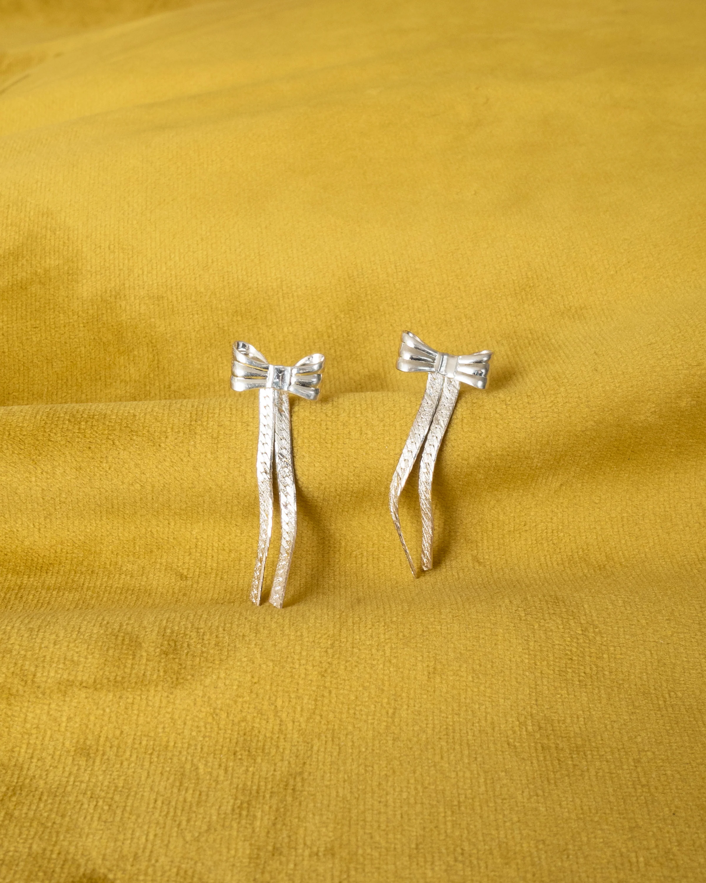 ear A2418 - Image 3