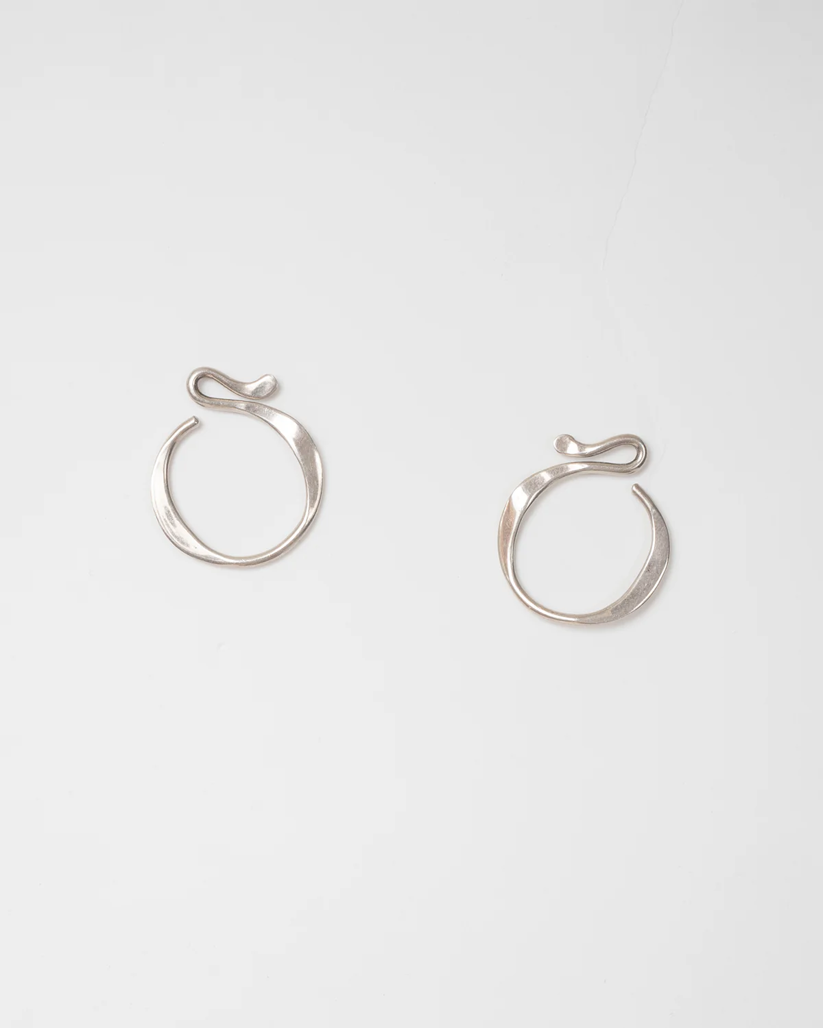 ear A2446 - Image 6