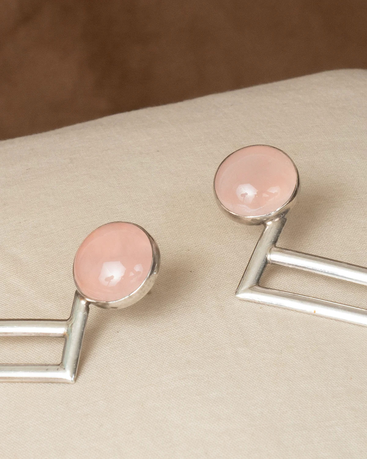 ear A2468 - Image 3