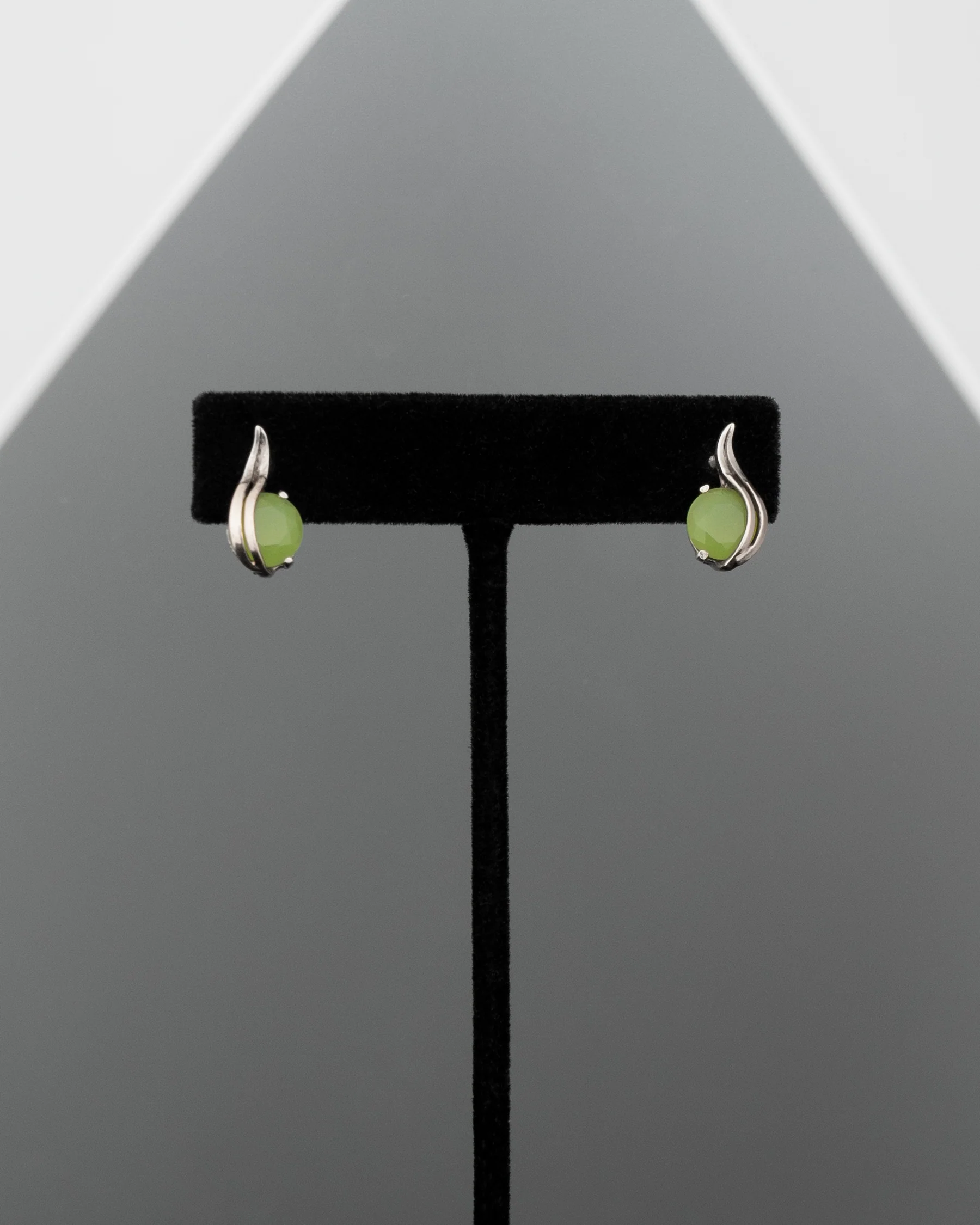 ear A2519 - Image 4