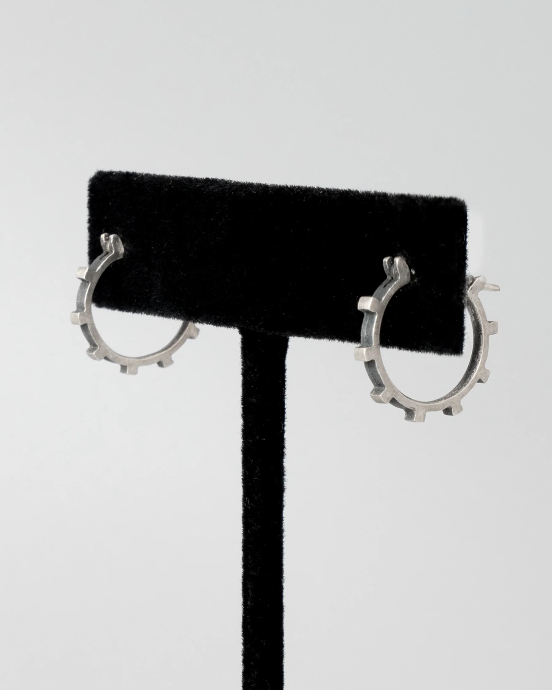 ear A2550 - Image 2