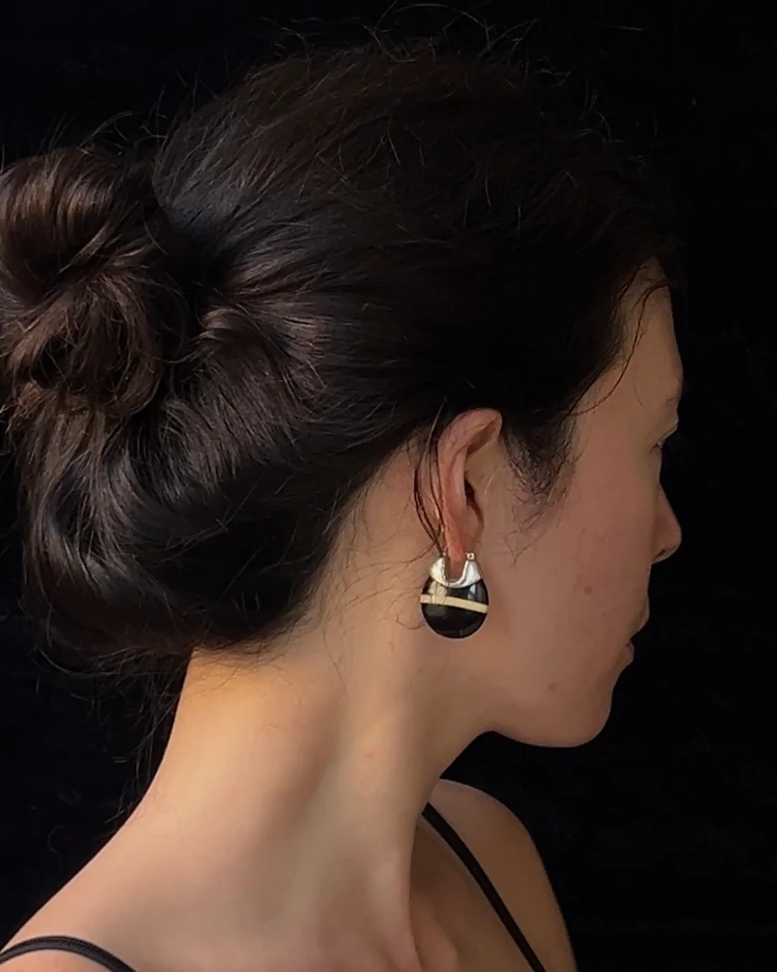 ear D2407 - Image 2
