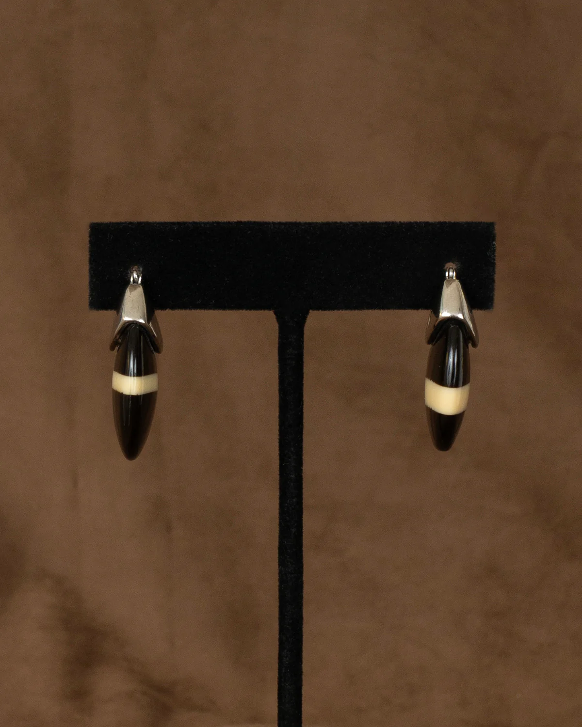 ear D2407 - Image 4