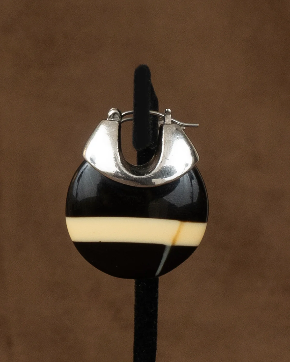 ear D2407 - Image 6