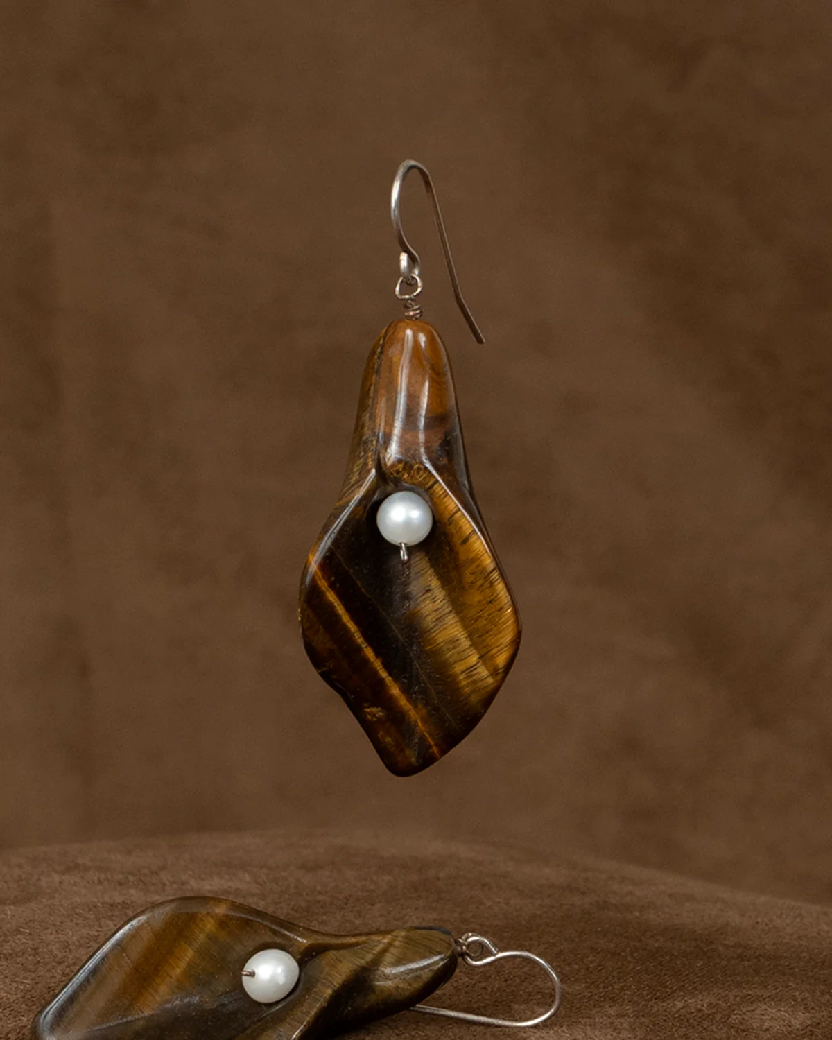 ear D2413 - Image 3
