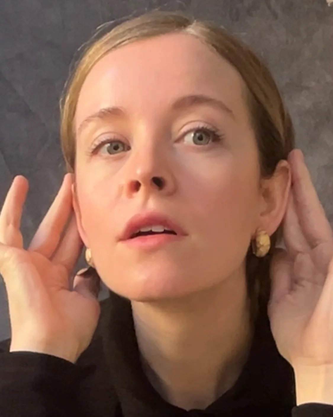 ear F2415 - Image 2