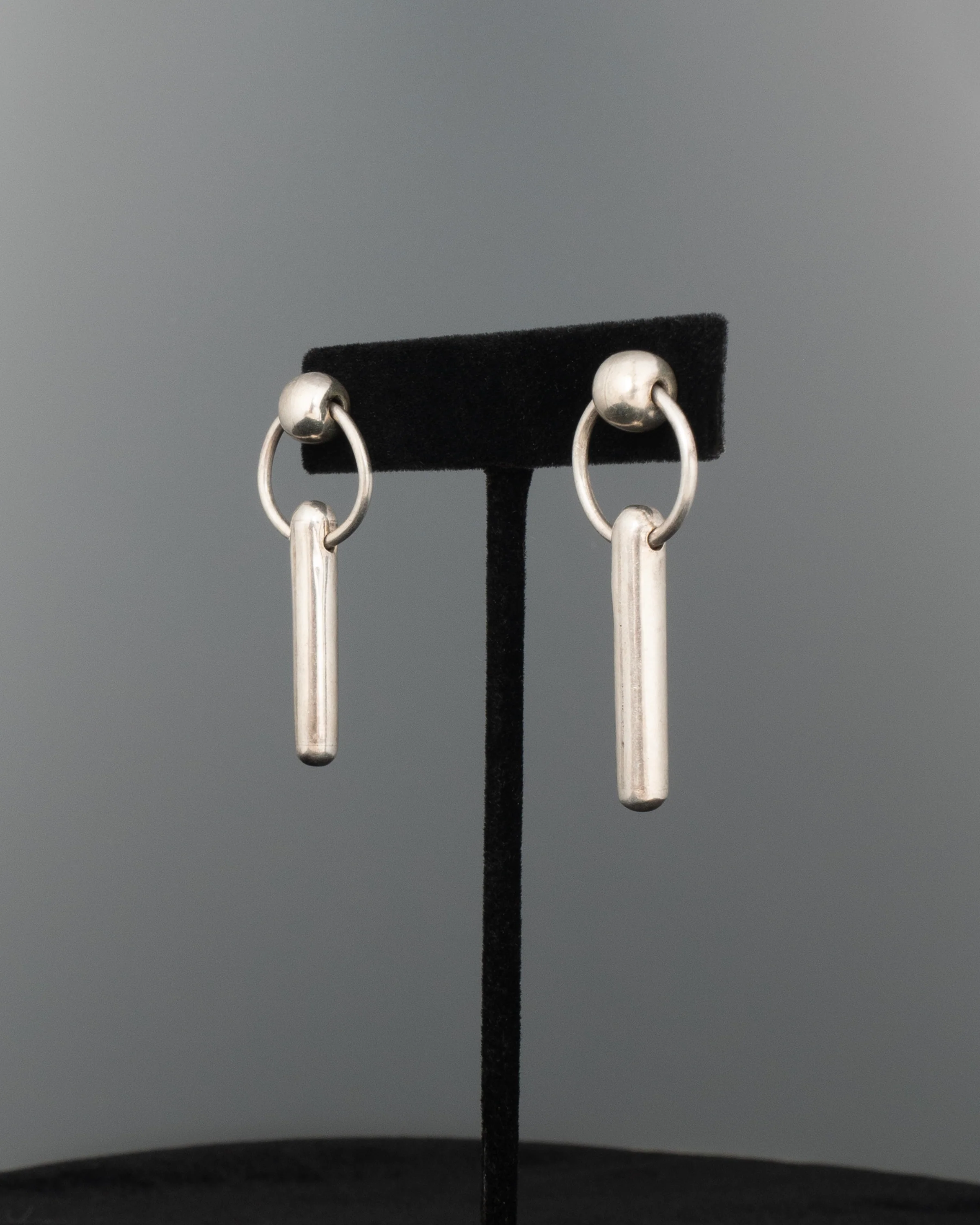ear F2502 - Image 4