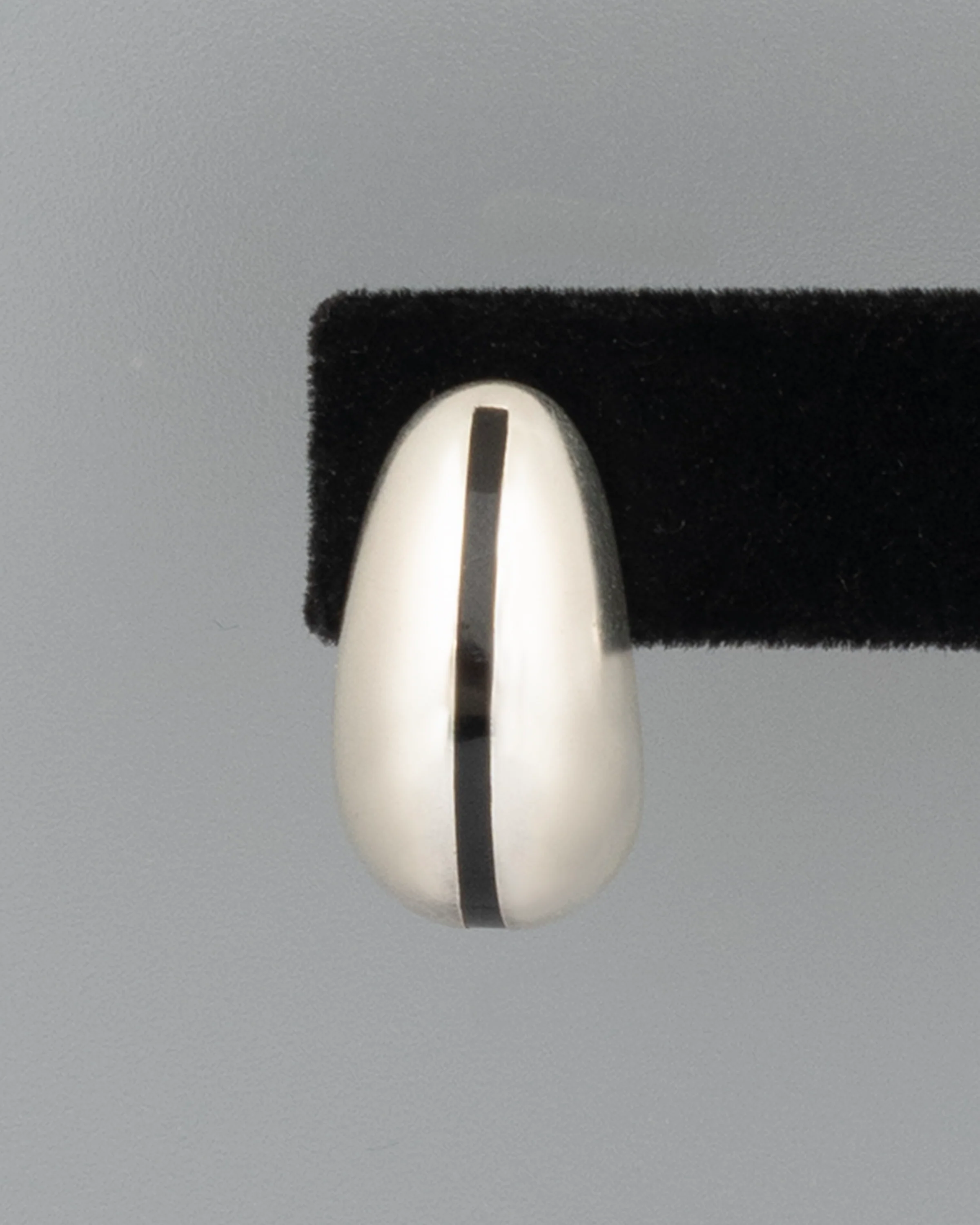 ear F2503 - Image 5
