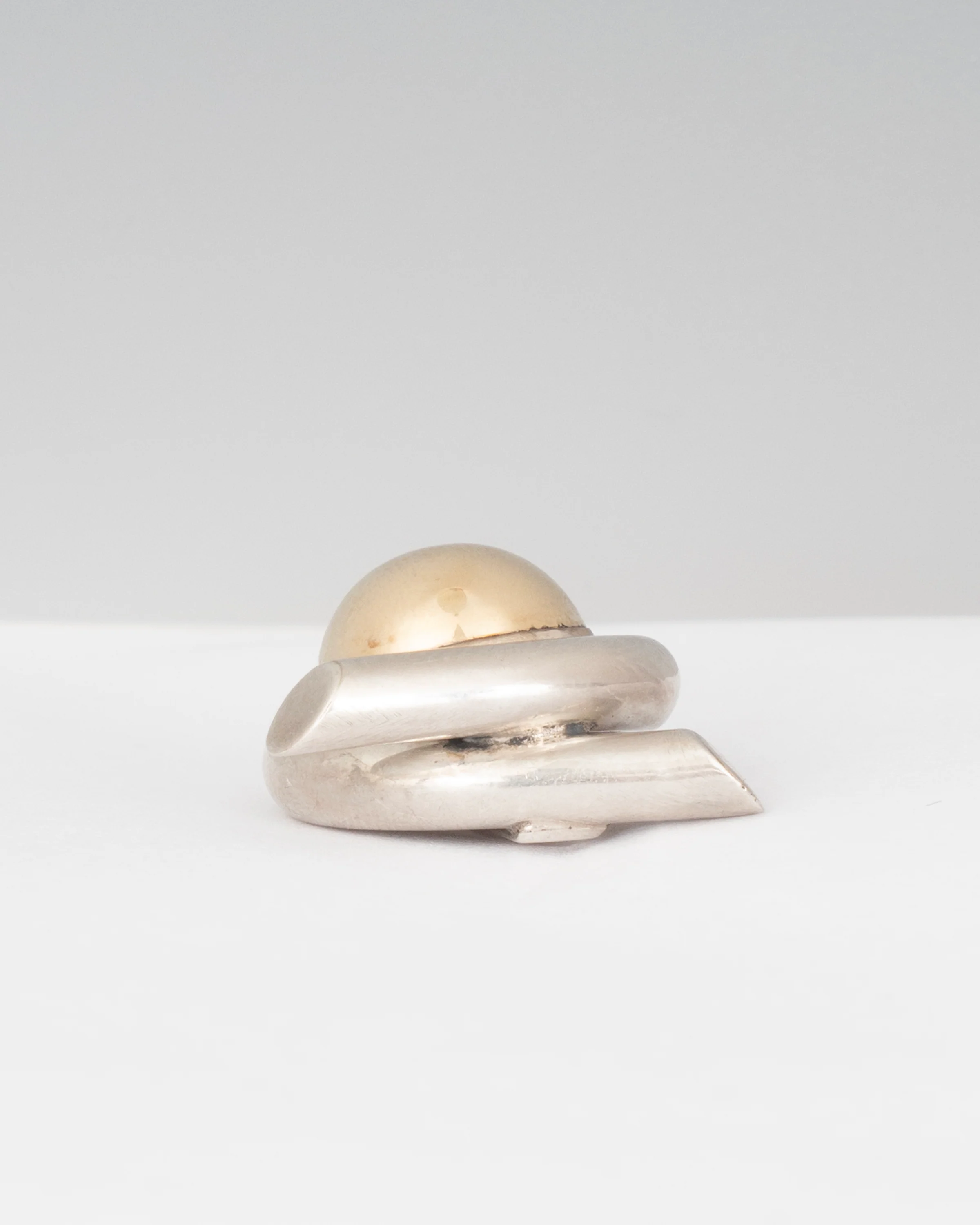 ear F2506 - Image 3