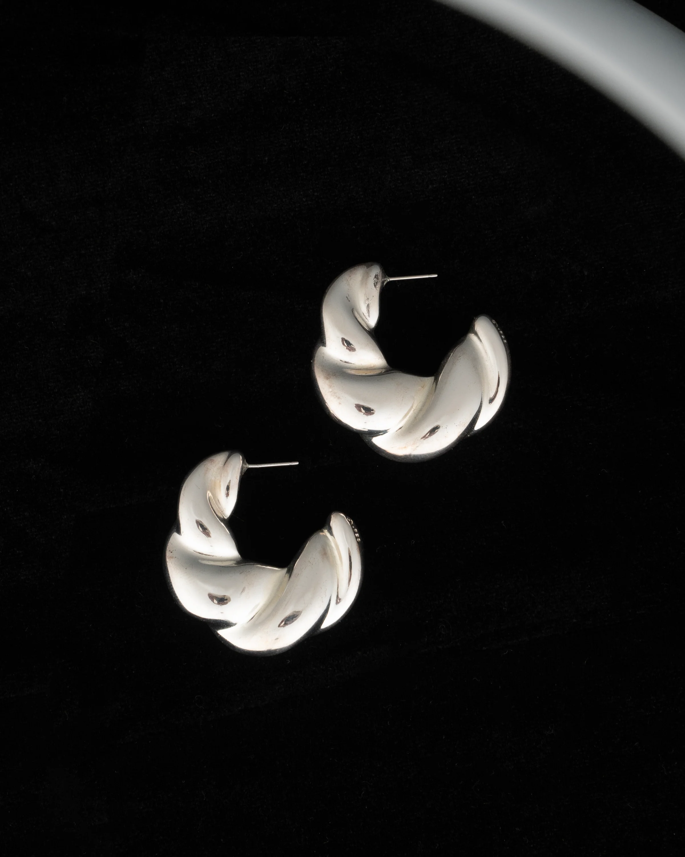 ear F2508