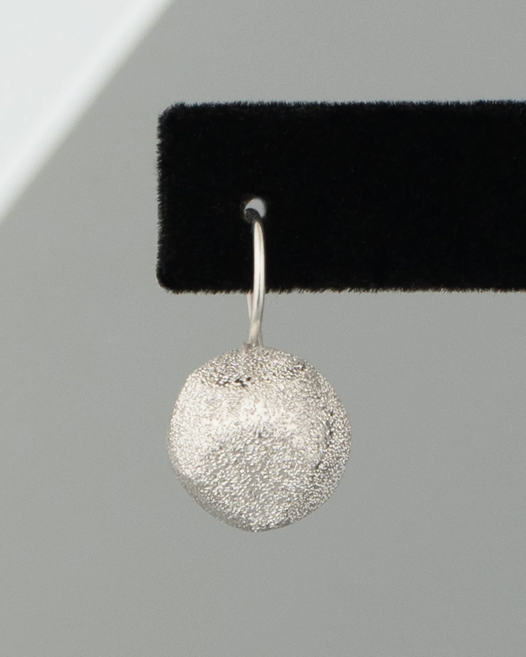 ear F2613 - Image 3