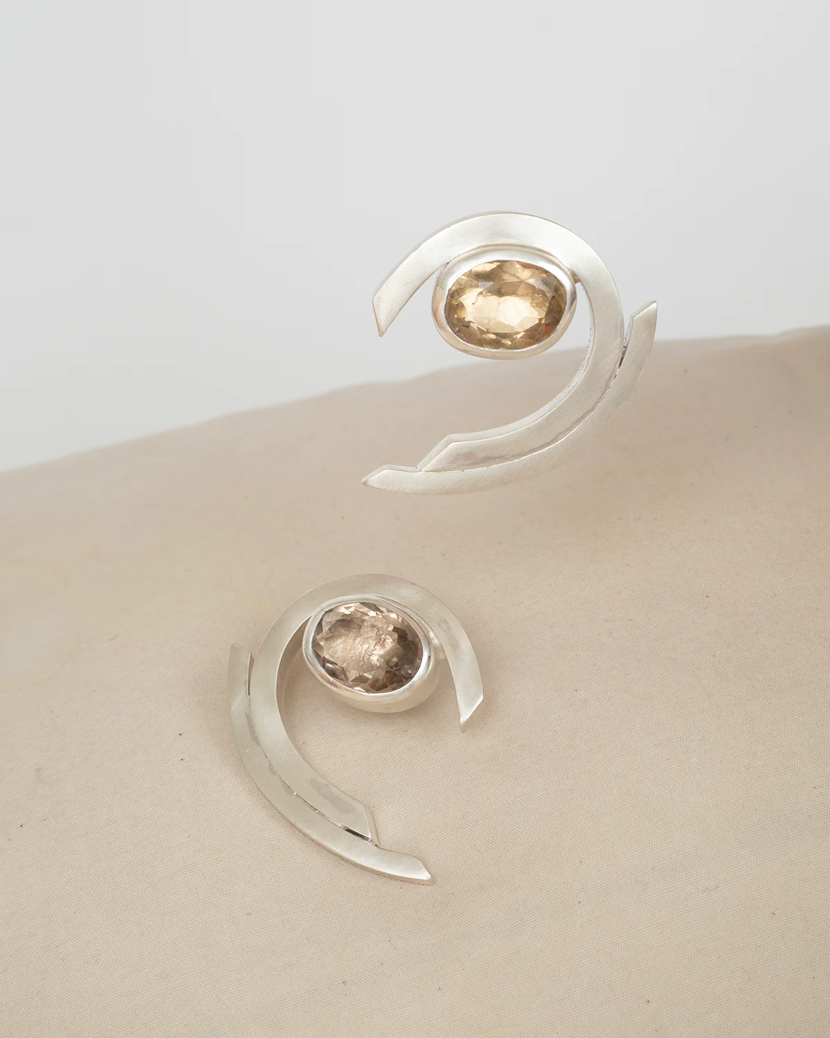 ear GCD11 - Image 4