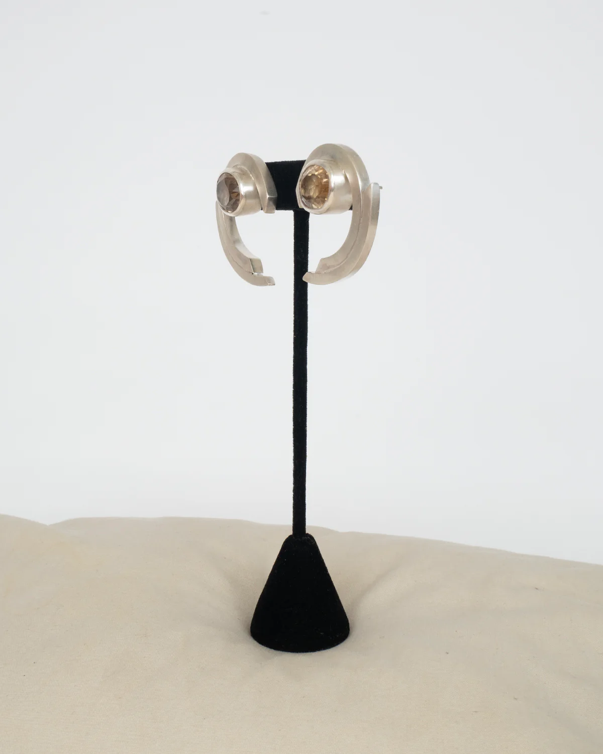 ear GCD11 - Image 5