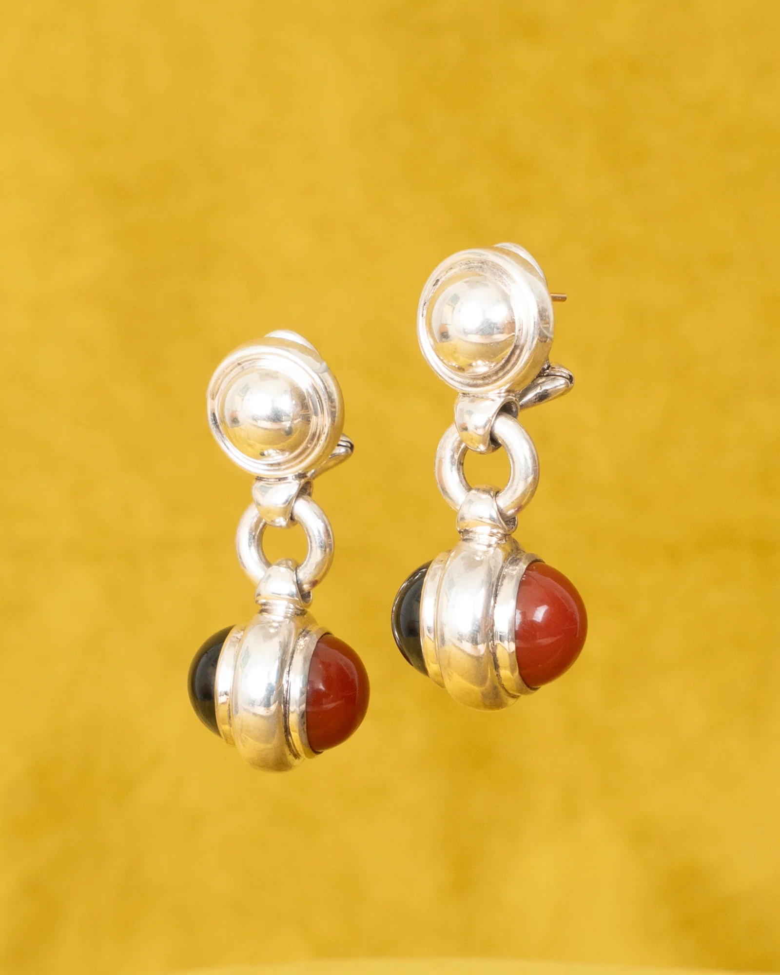 ear J2428 - Image 3