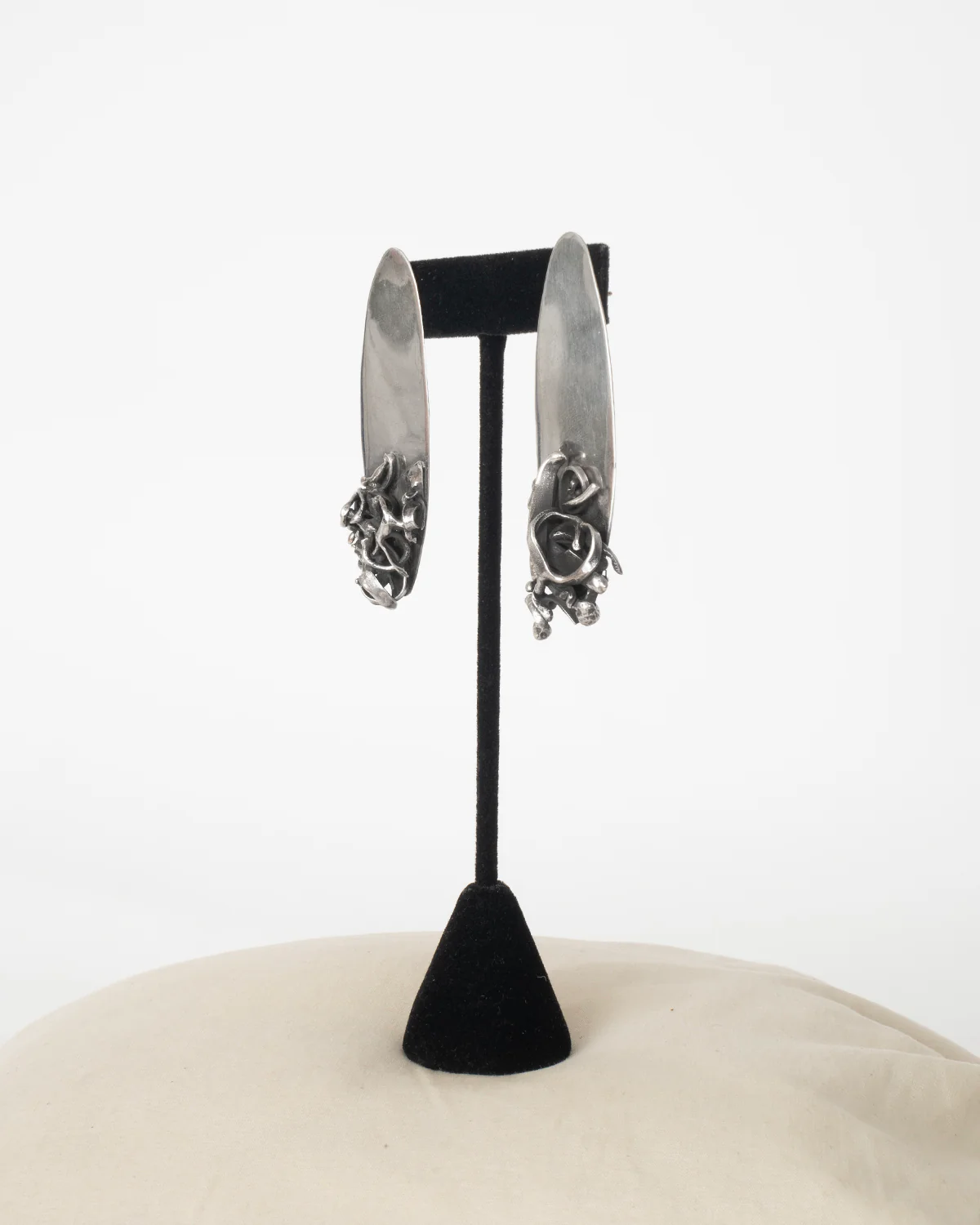 ear J2488 - Image 3