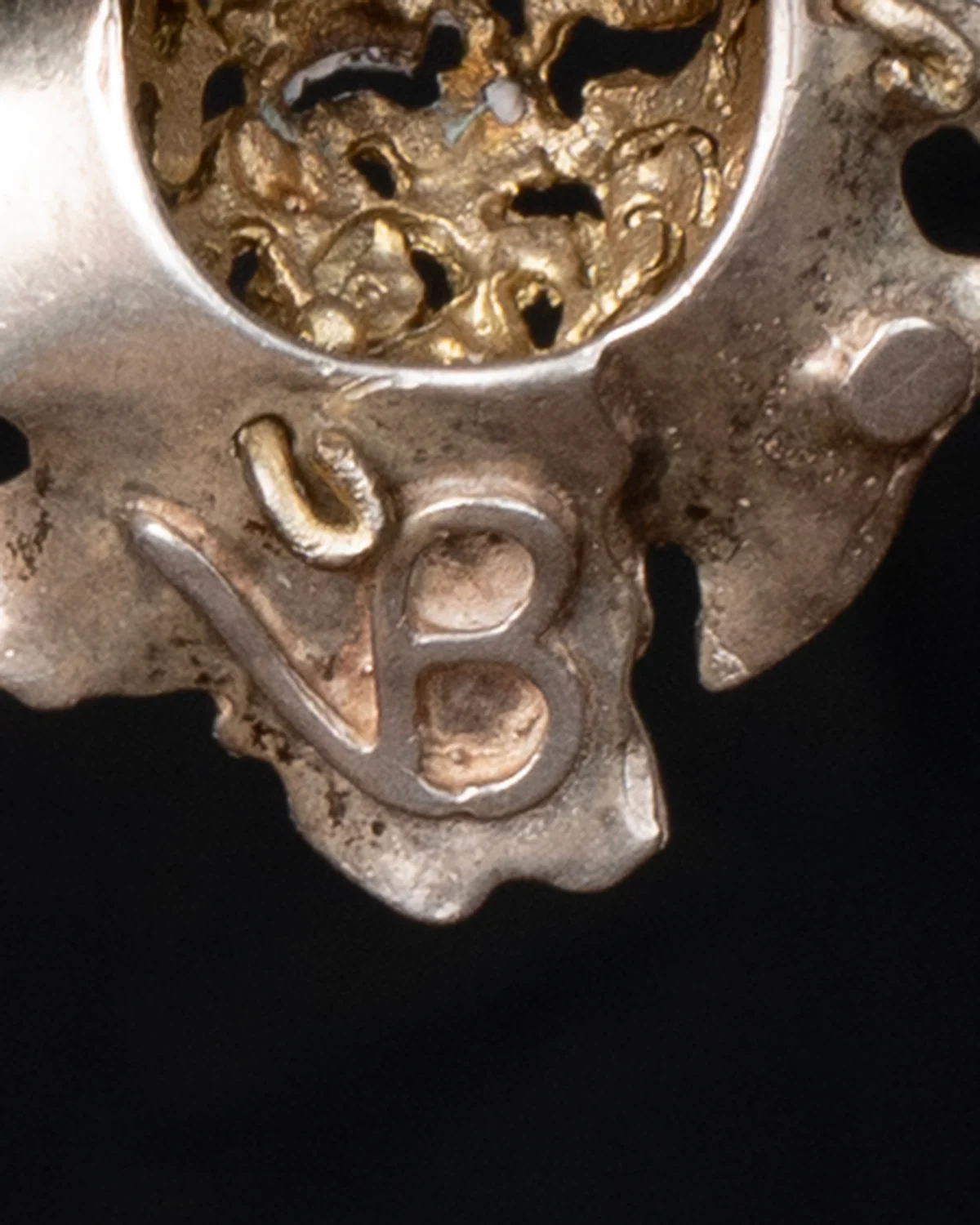 ear J2495 - Image 4
