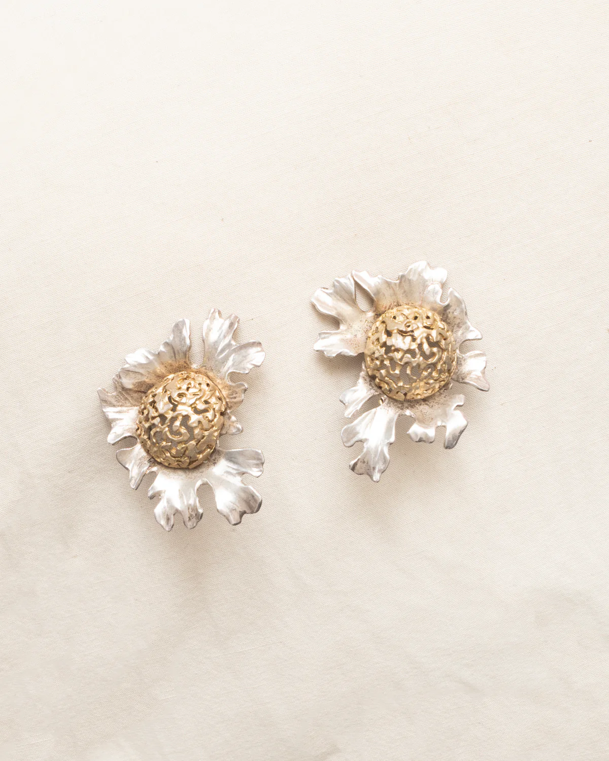 ear J2495 - Image 6