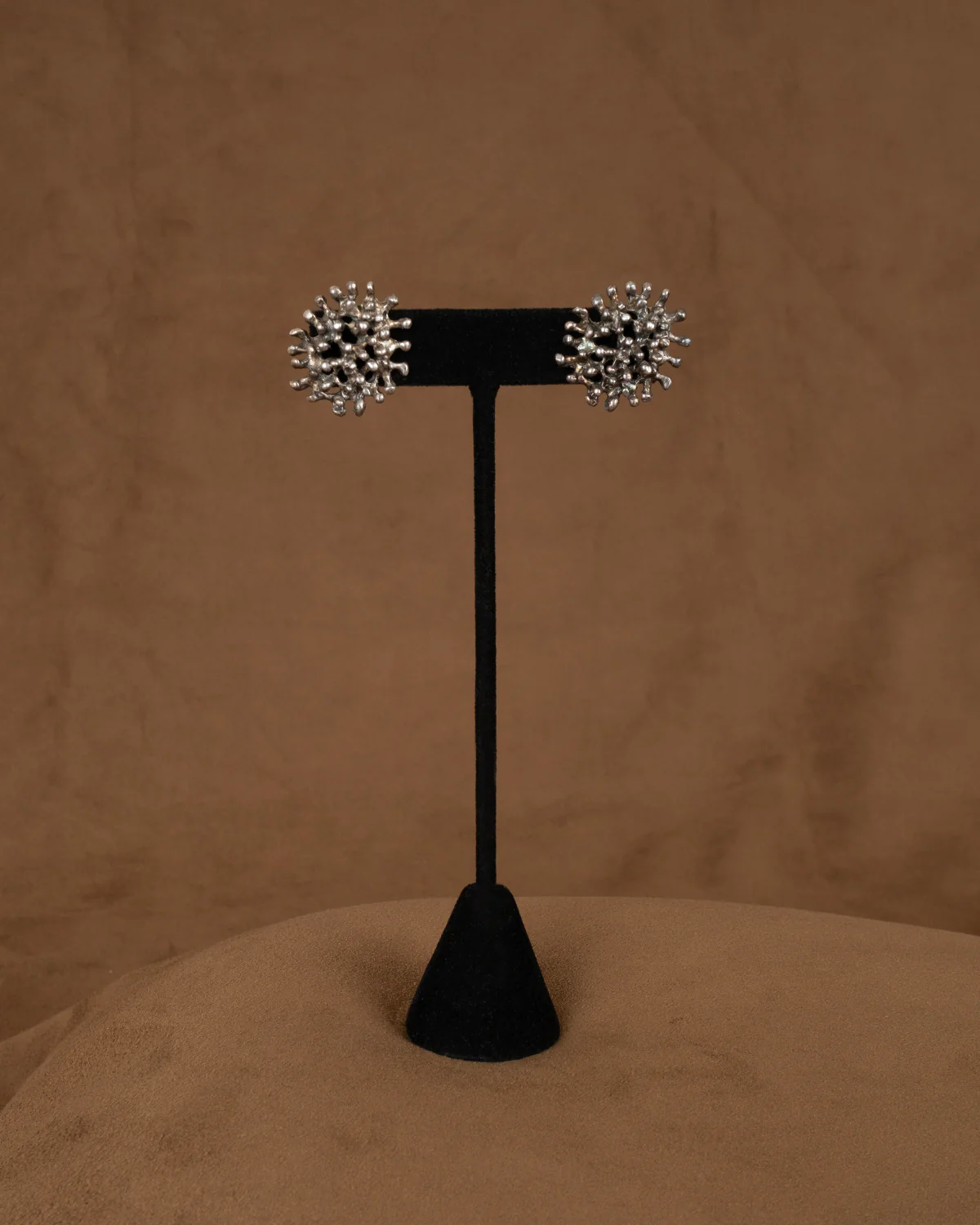 ear J2513 - Image 3