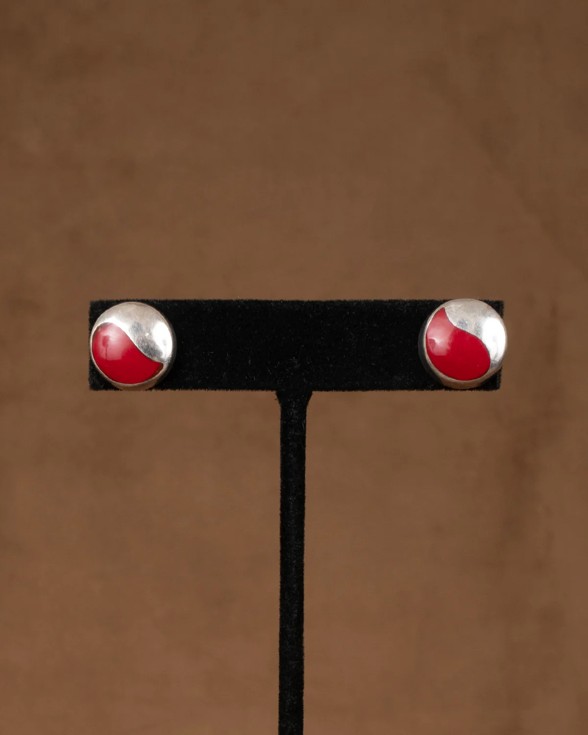 ear J2517 - Image 3