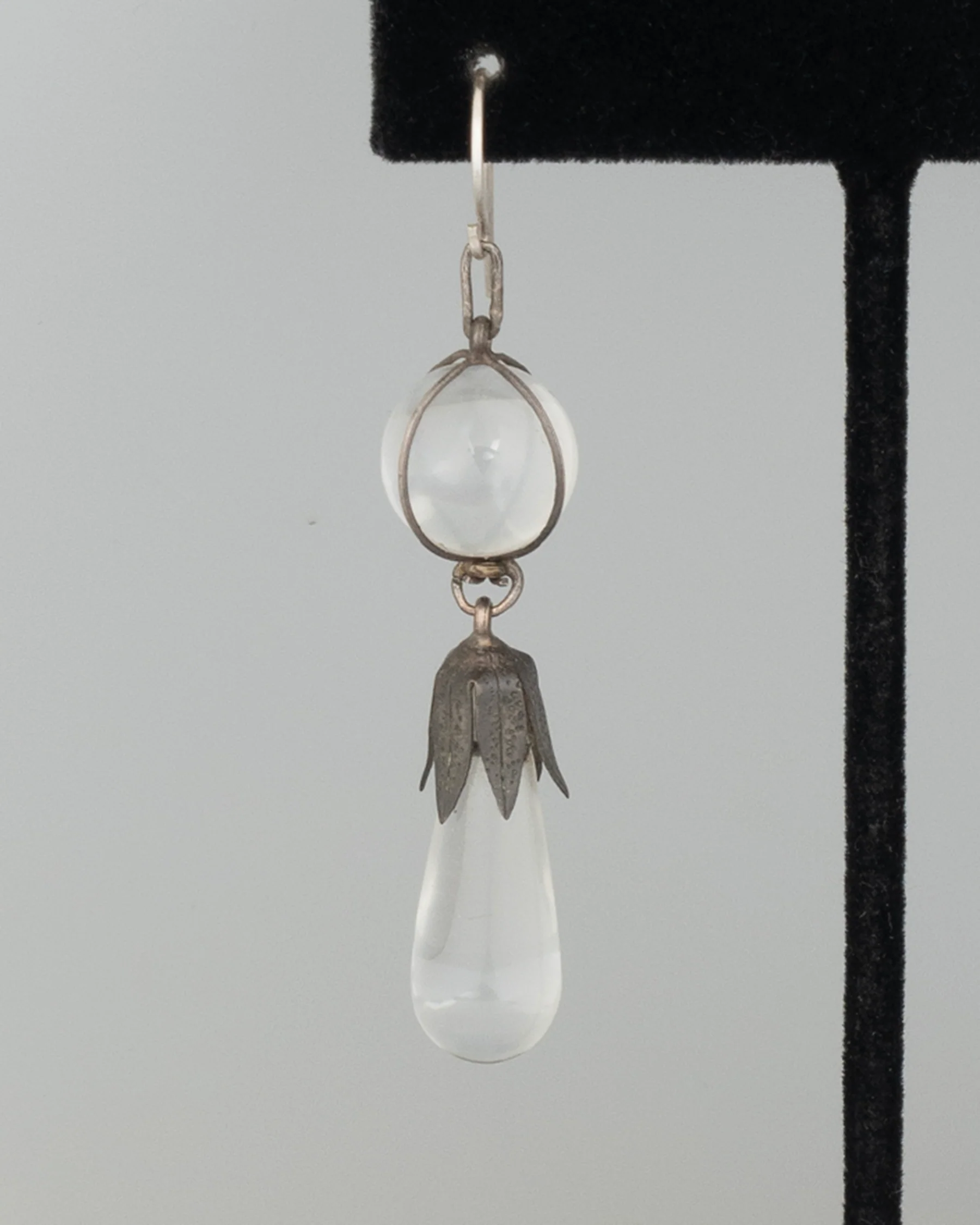 ear J2561 - Image 3
