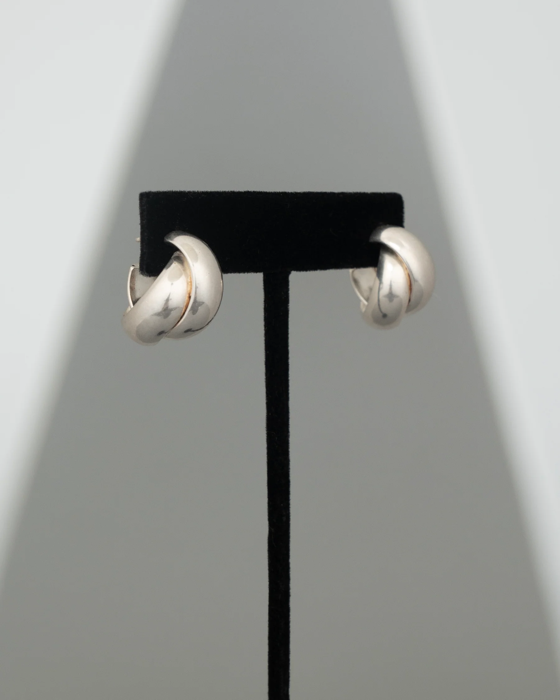 ear J2616
