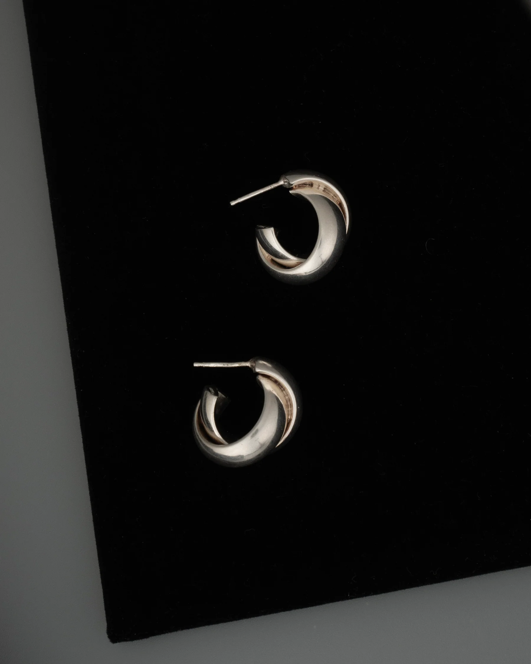 ear J2616 - Image 3