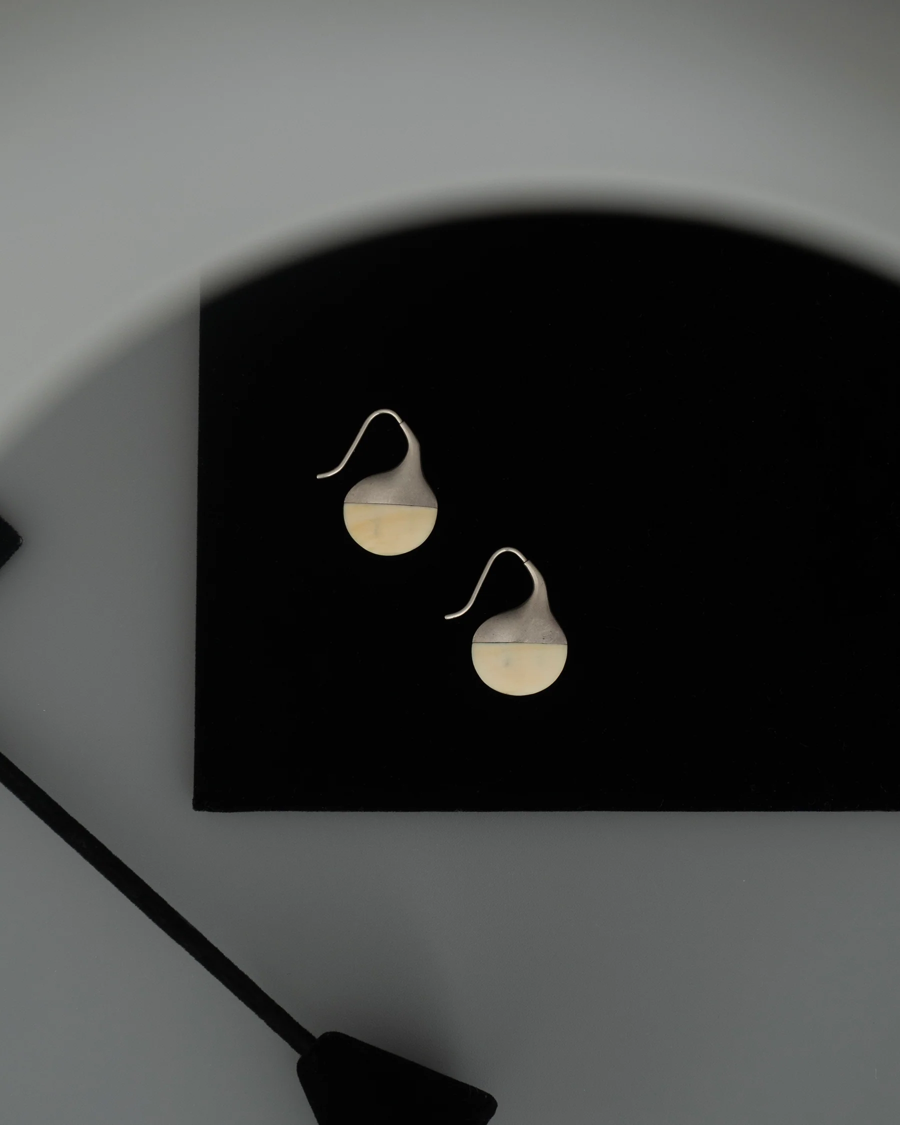 ear J2620