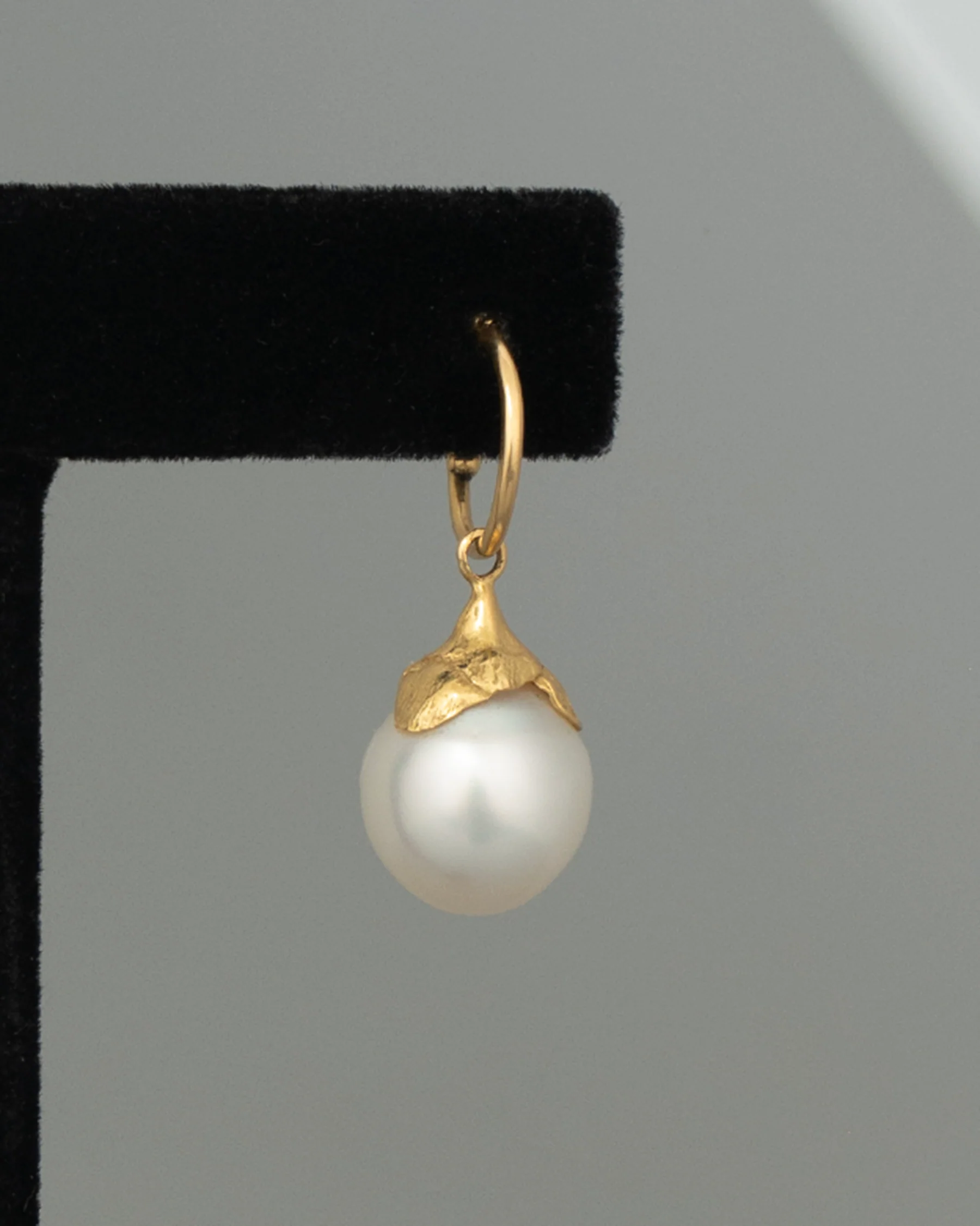 ear J2621 - Image 4