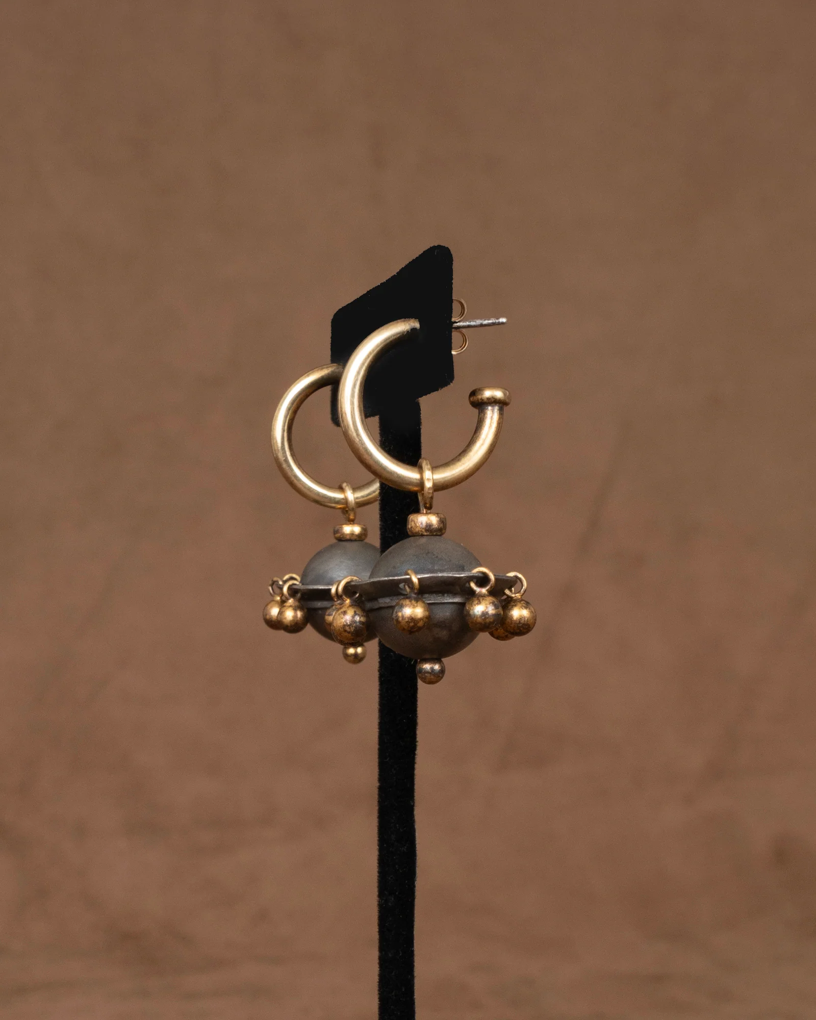 ear M2419 - Image 5
