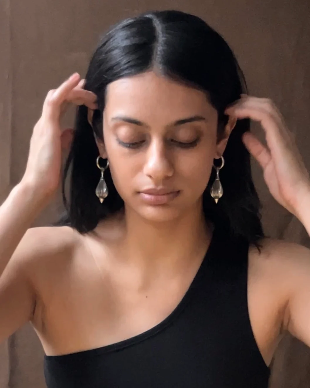 ear M2455 - Image 2