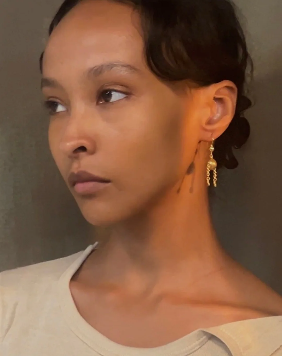 ear J2469 - Image 2
