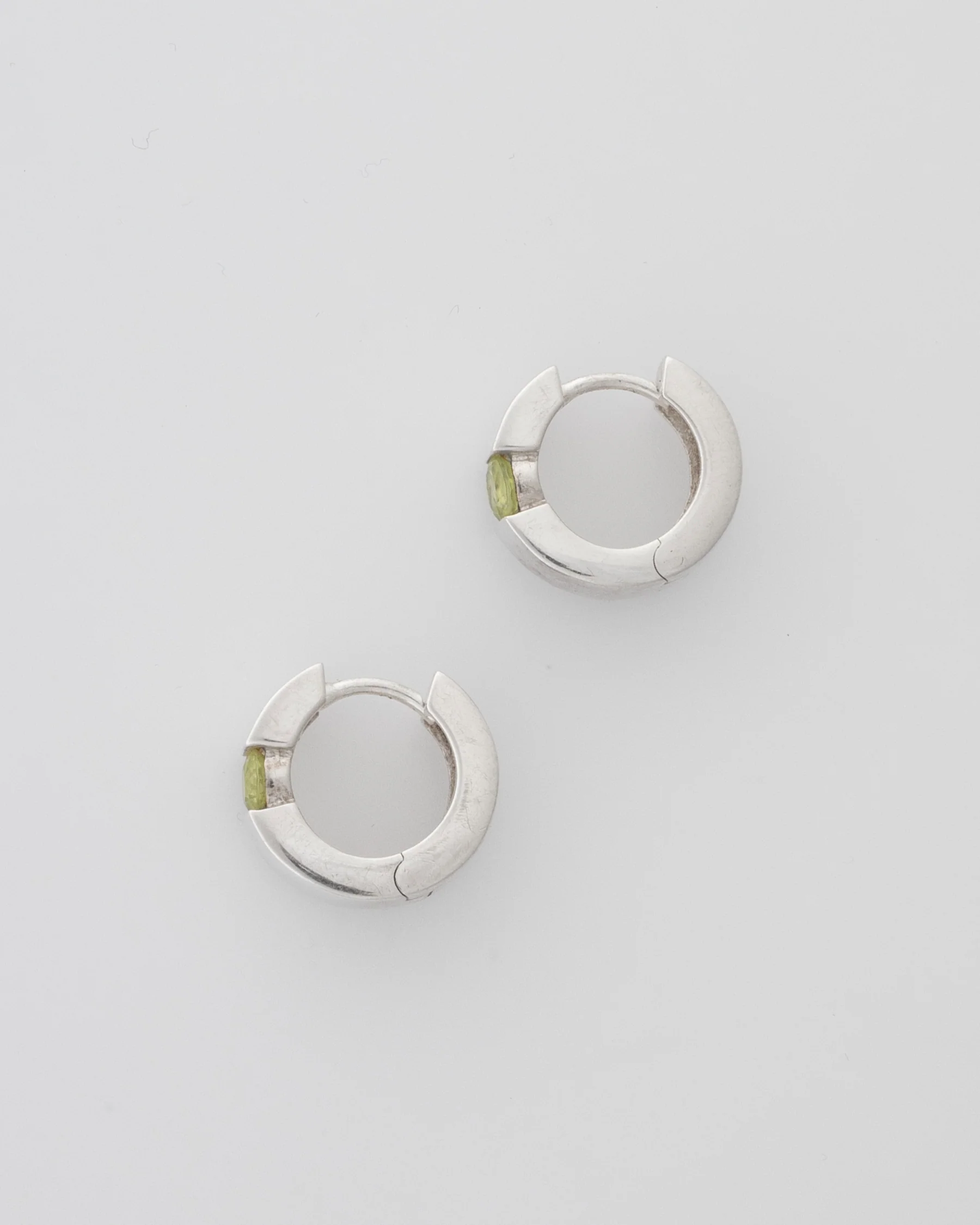 ear M2511 - Image 4
