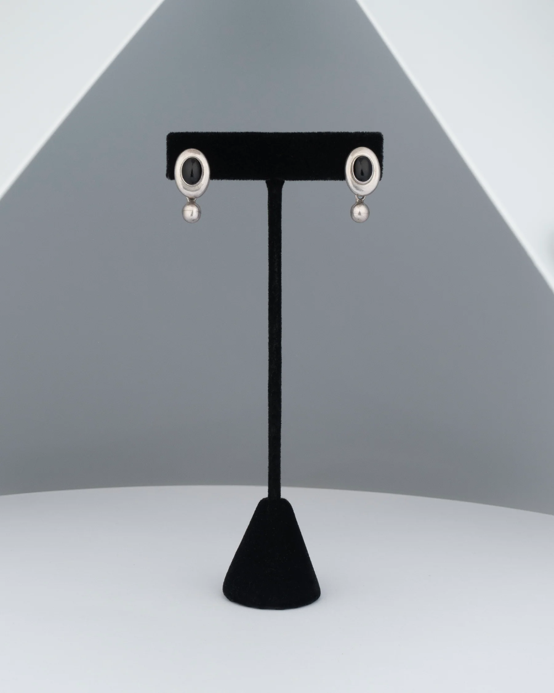 ear M2516
