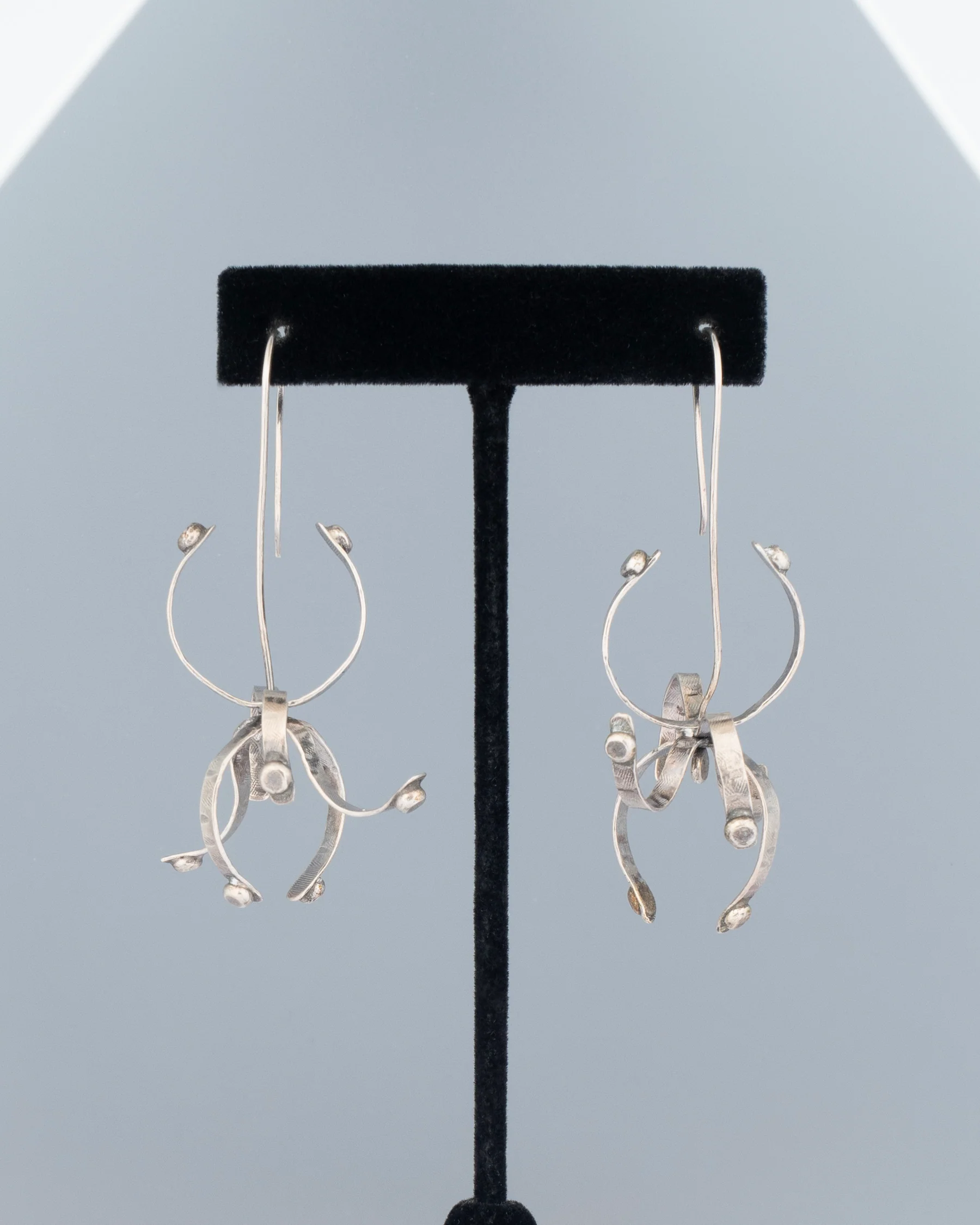 ear M2519 - Image 2