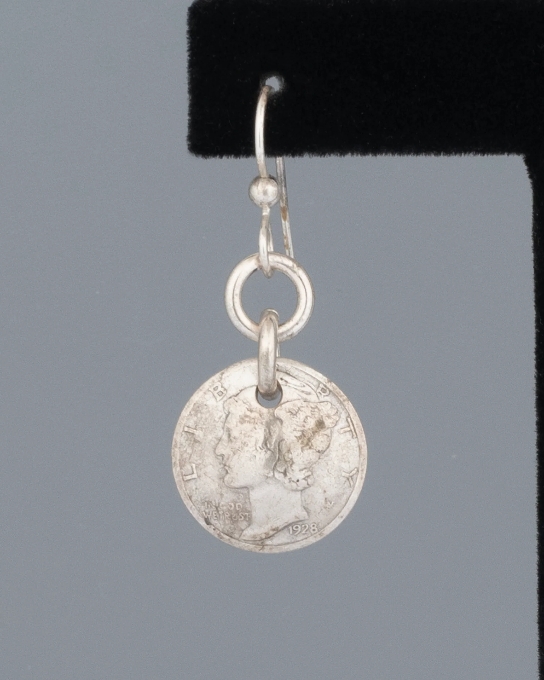 ear M2521 - Image 2
