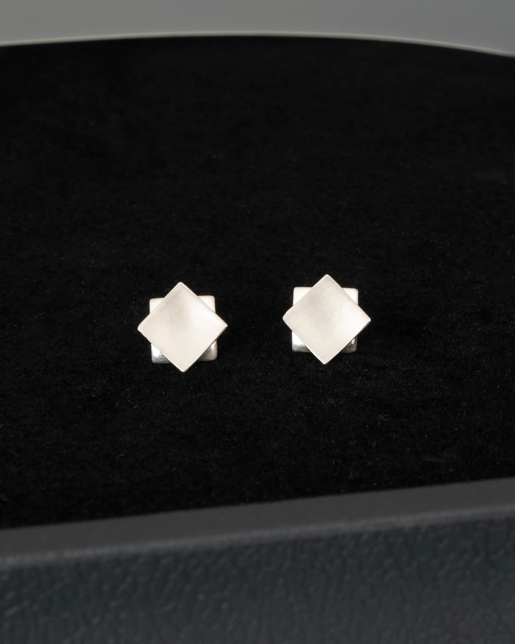 ear N2510 - Image 3