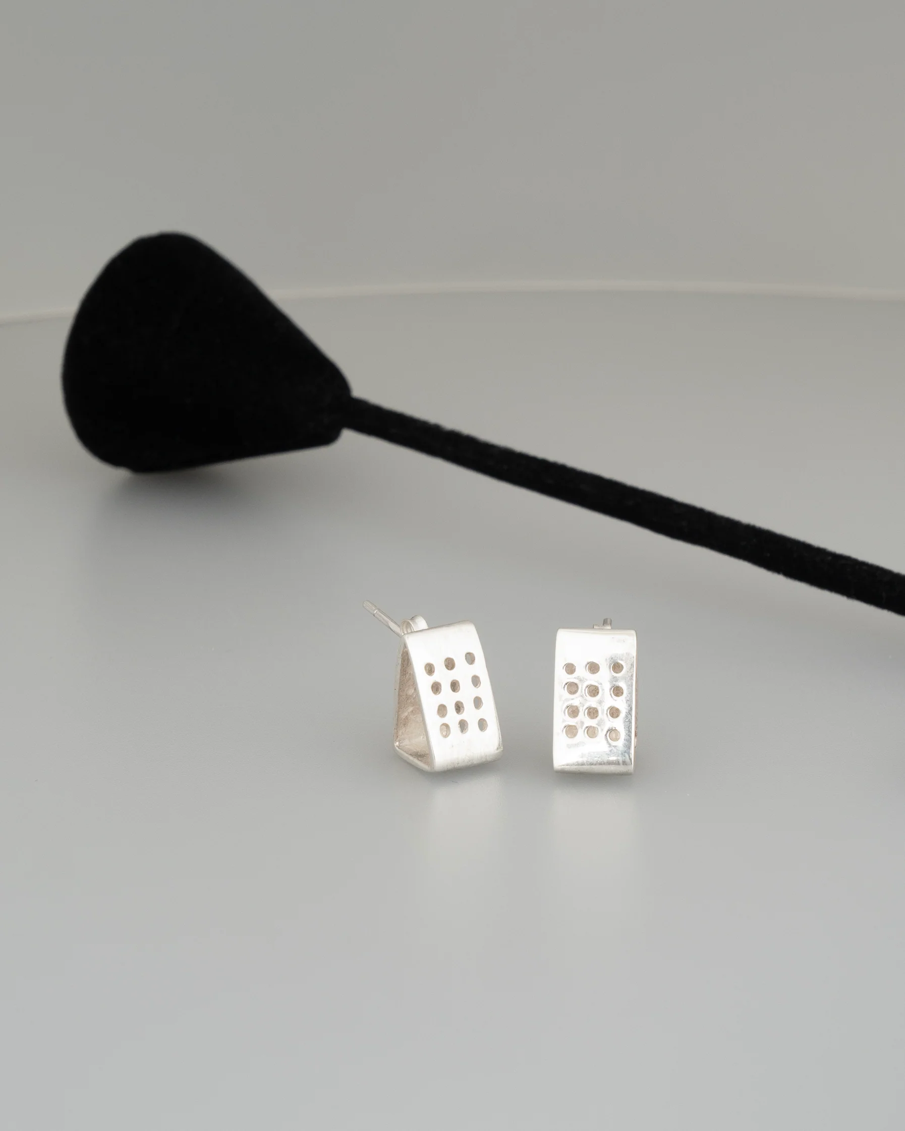 ear N2518