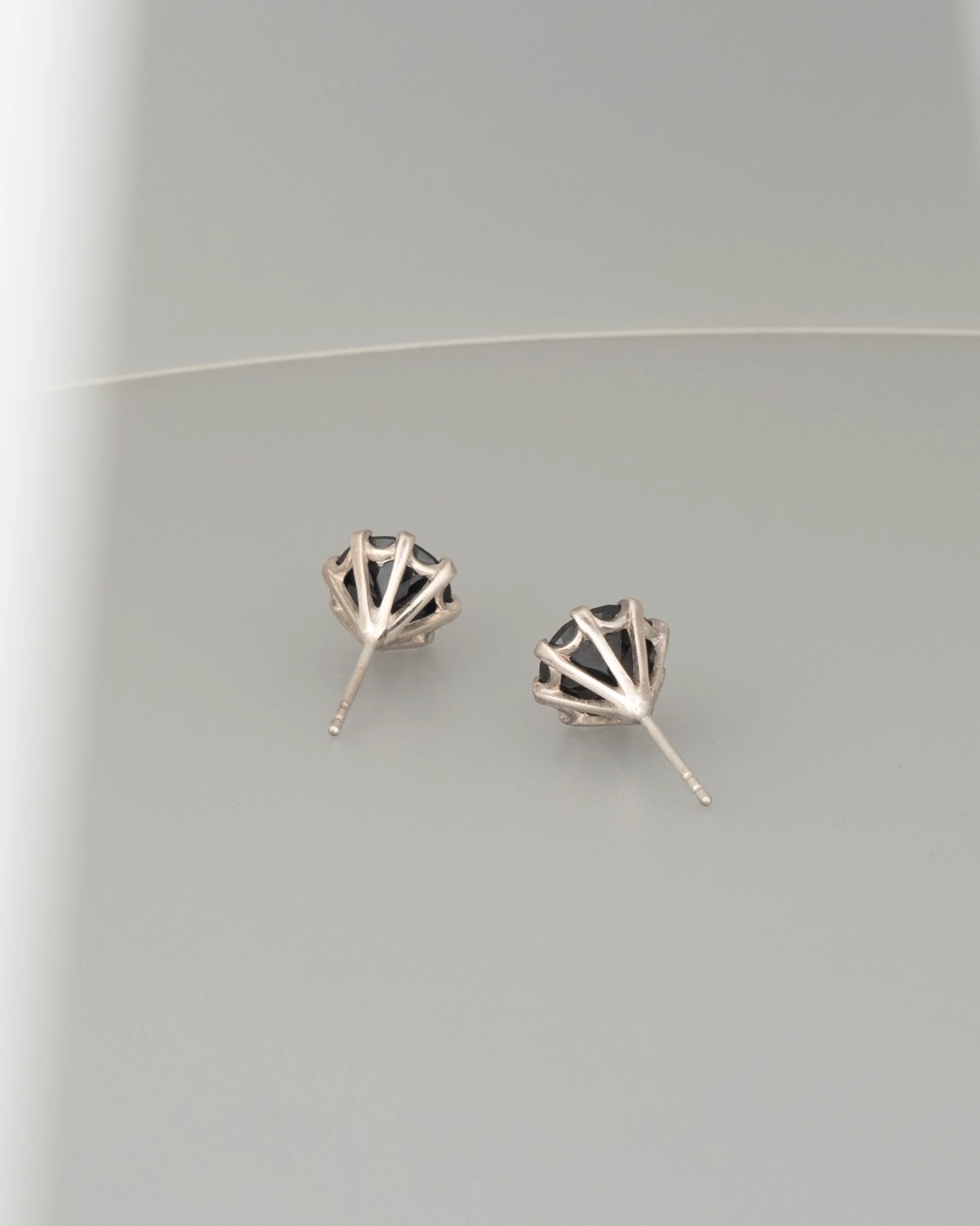 ear N2530 - Image 2