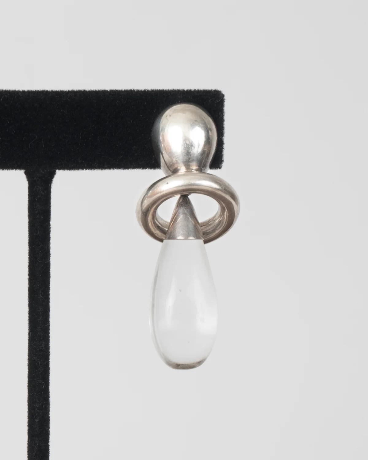 ear O2414 - Image 3
