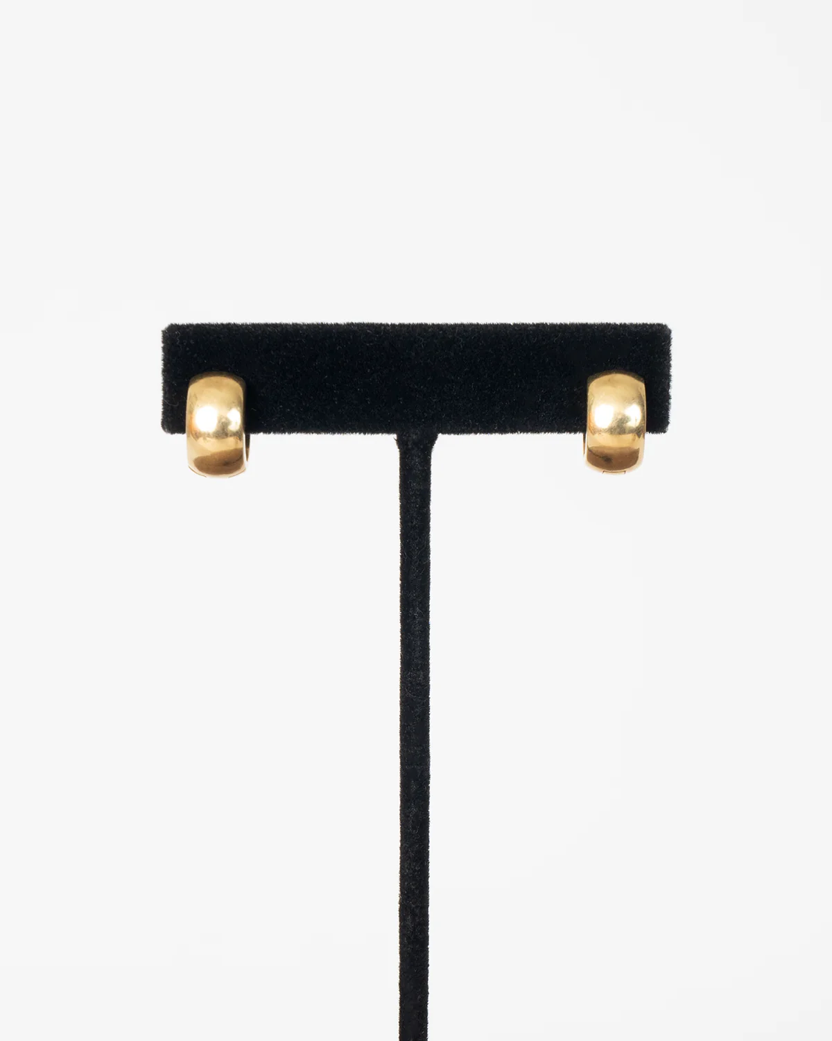 ear O2418 - Image 4