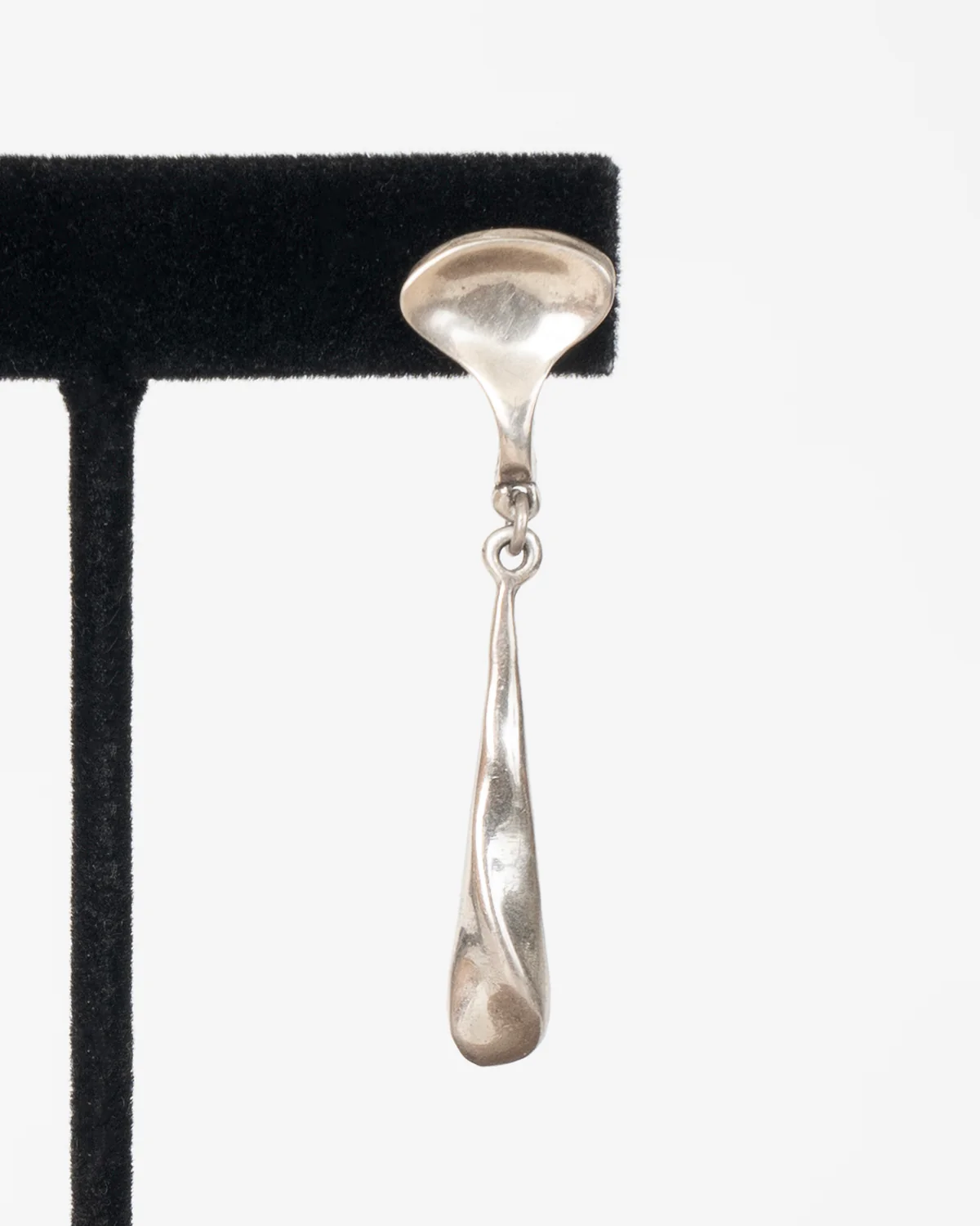 ear O2421 - Image 3