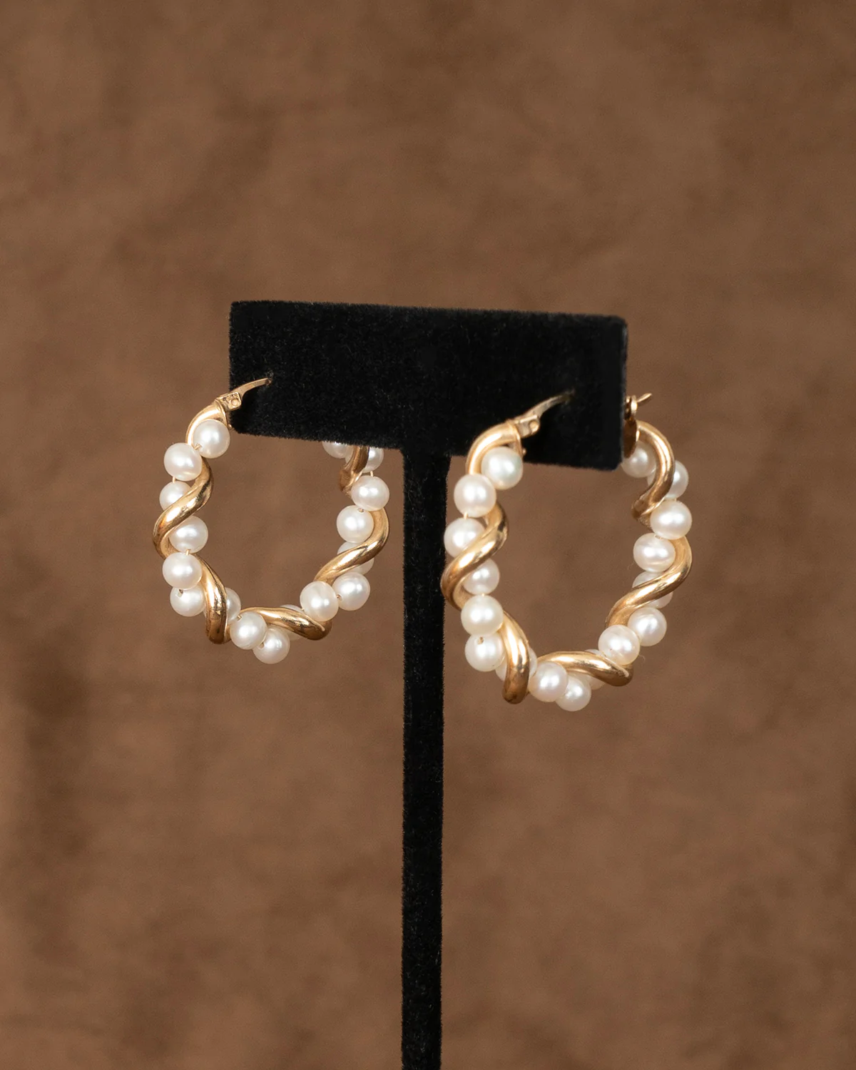 ear O2426