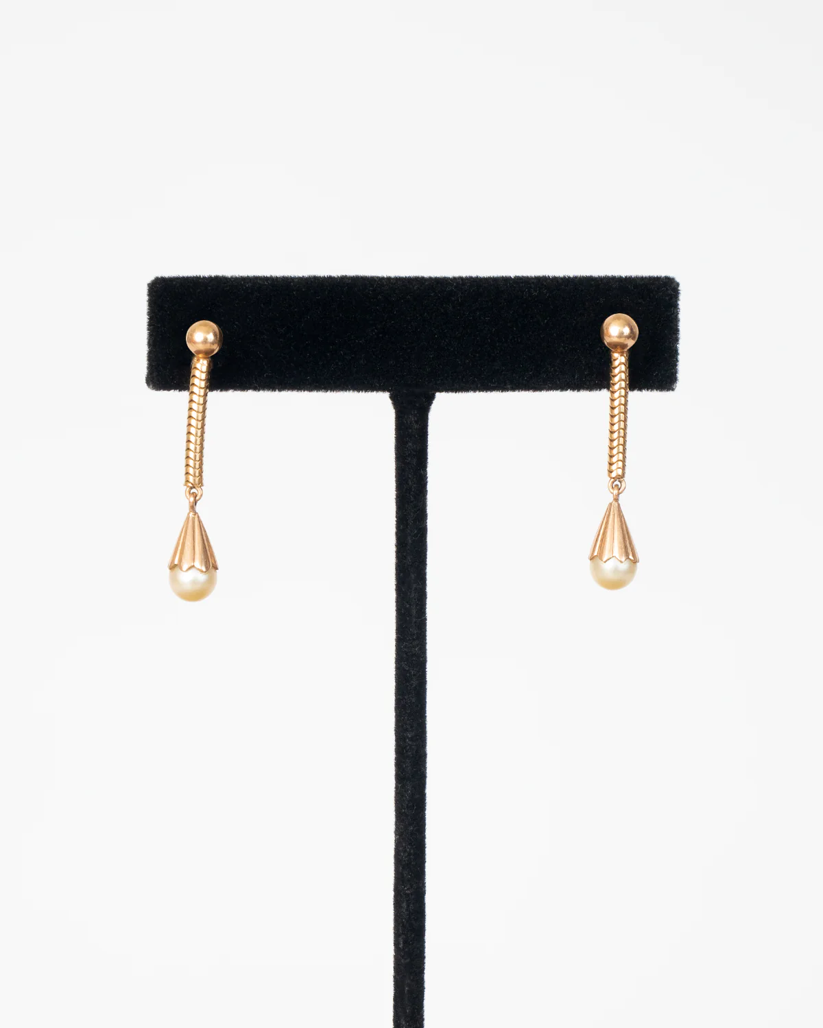ear O2430