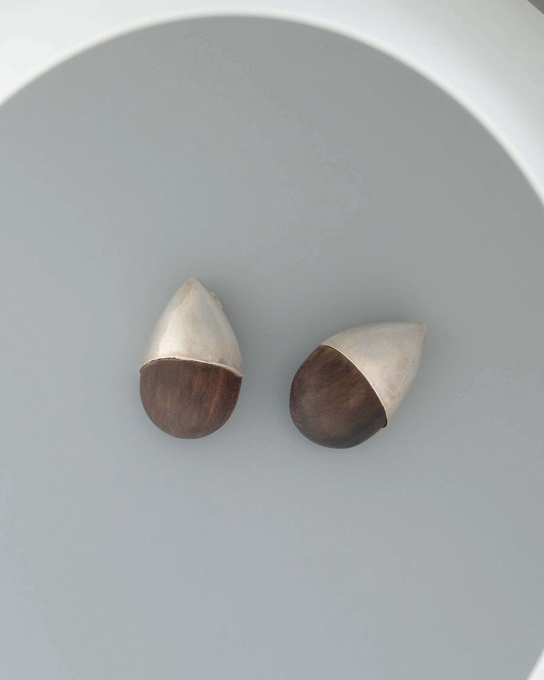 ear O2533 - Image 3