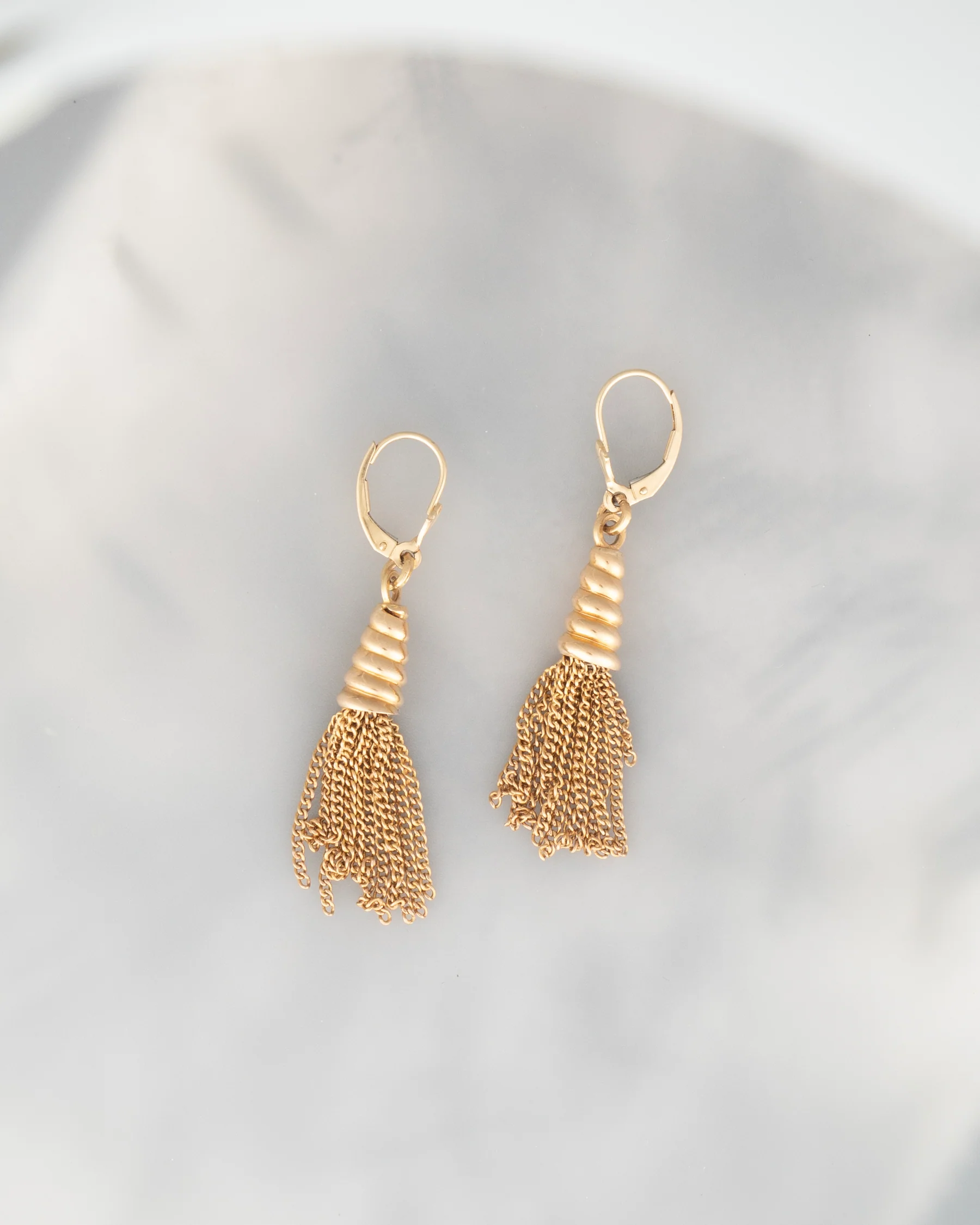 ear O2535