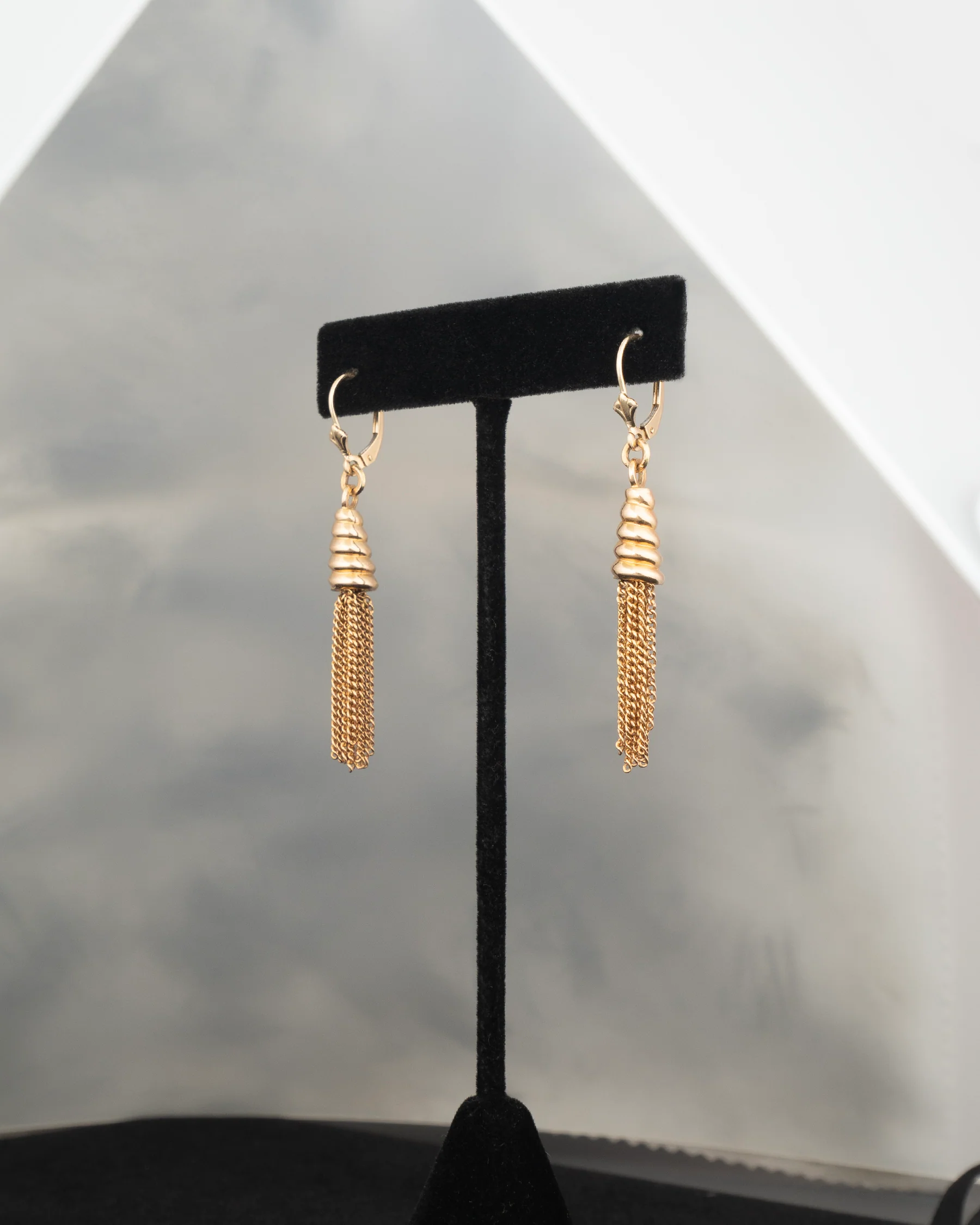 ear O2535 - Image 2