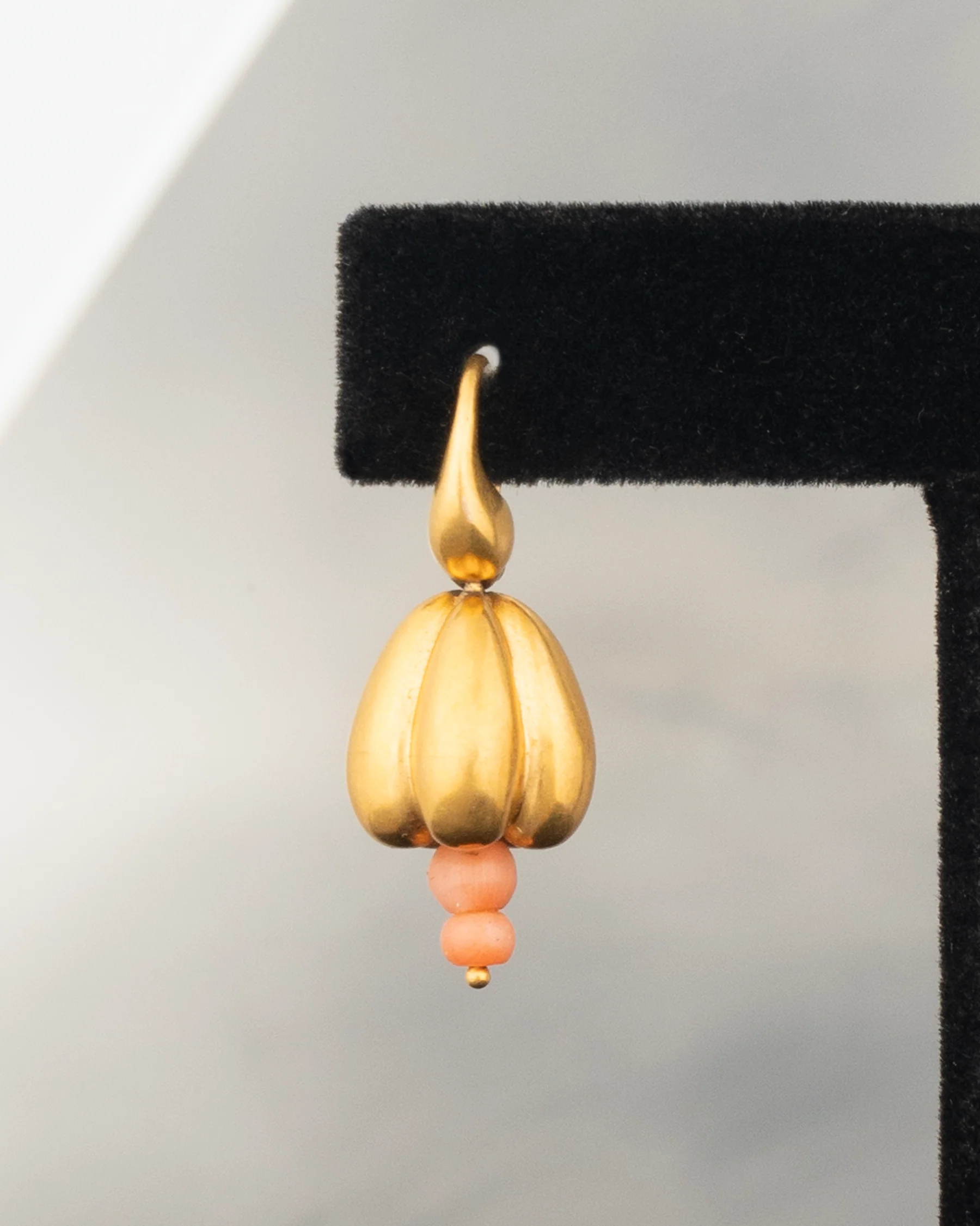 ear O2538 - Image 4