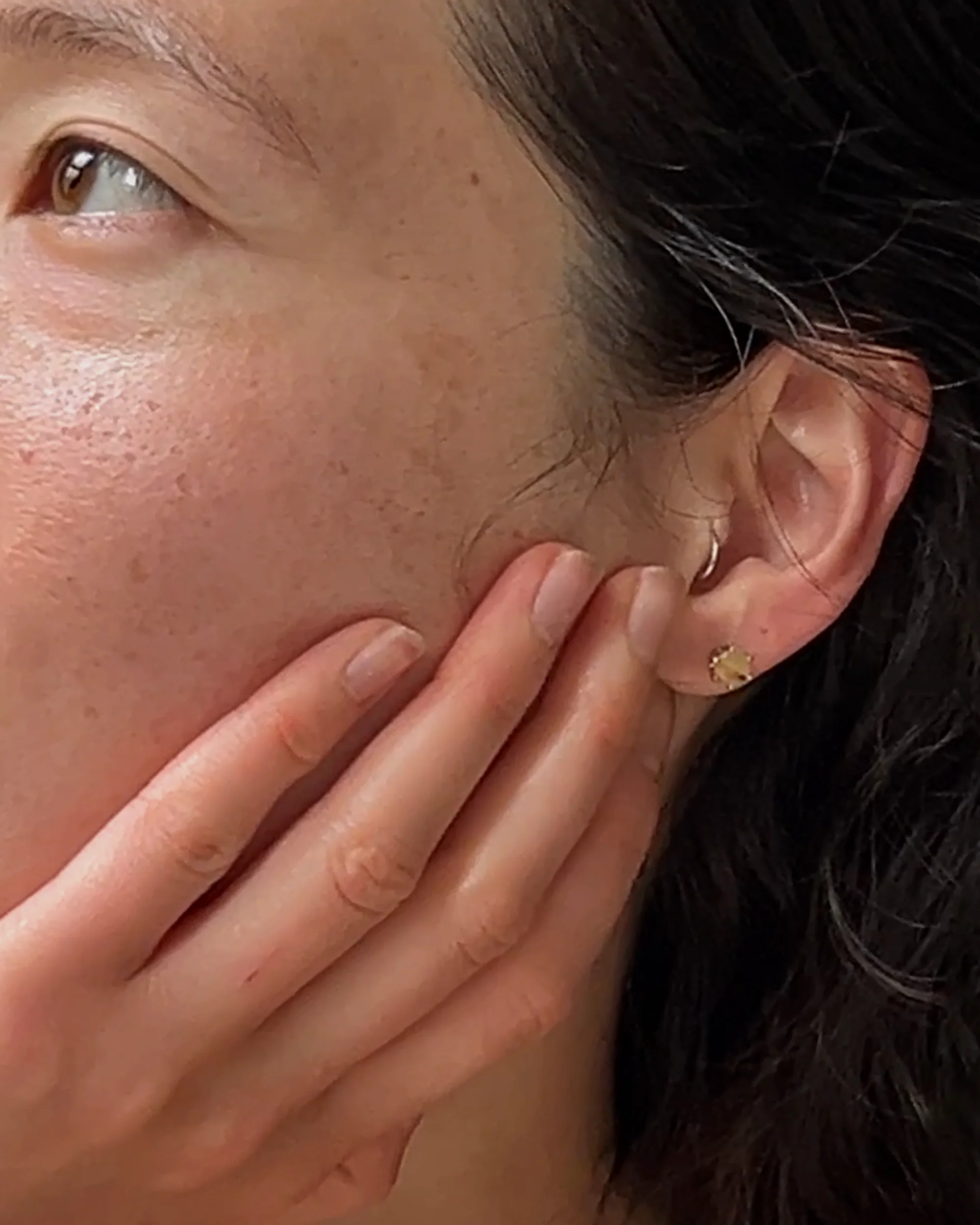 ear S2422 - Image 2
