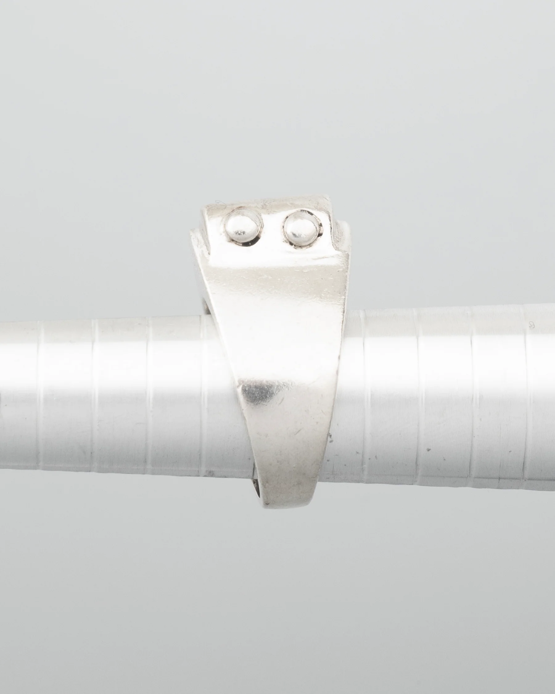fing A2533 - Image 4